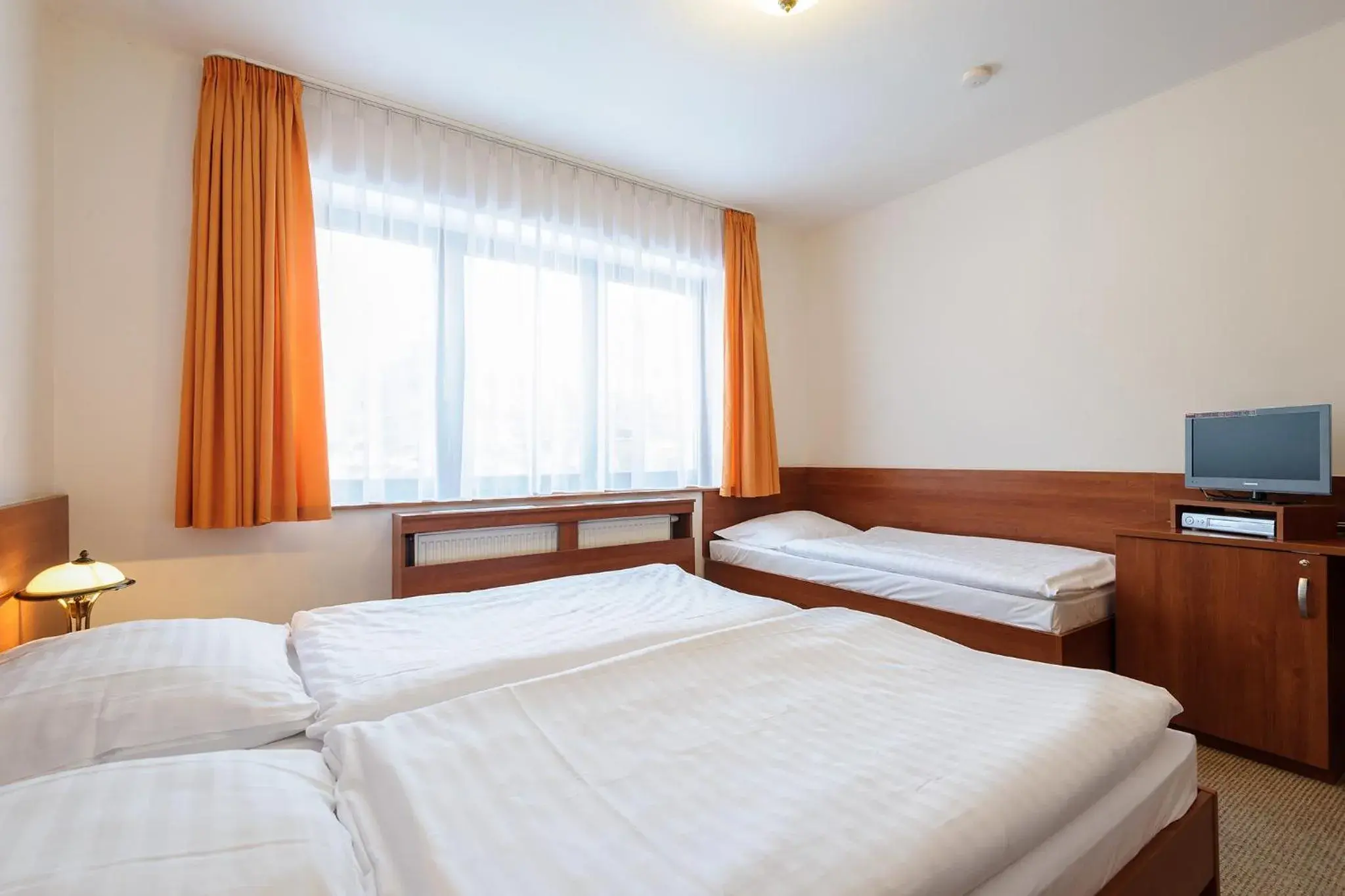 Standard Triple Room in Alexis Standard Triple Room in Alexis