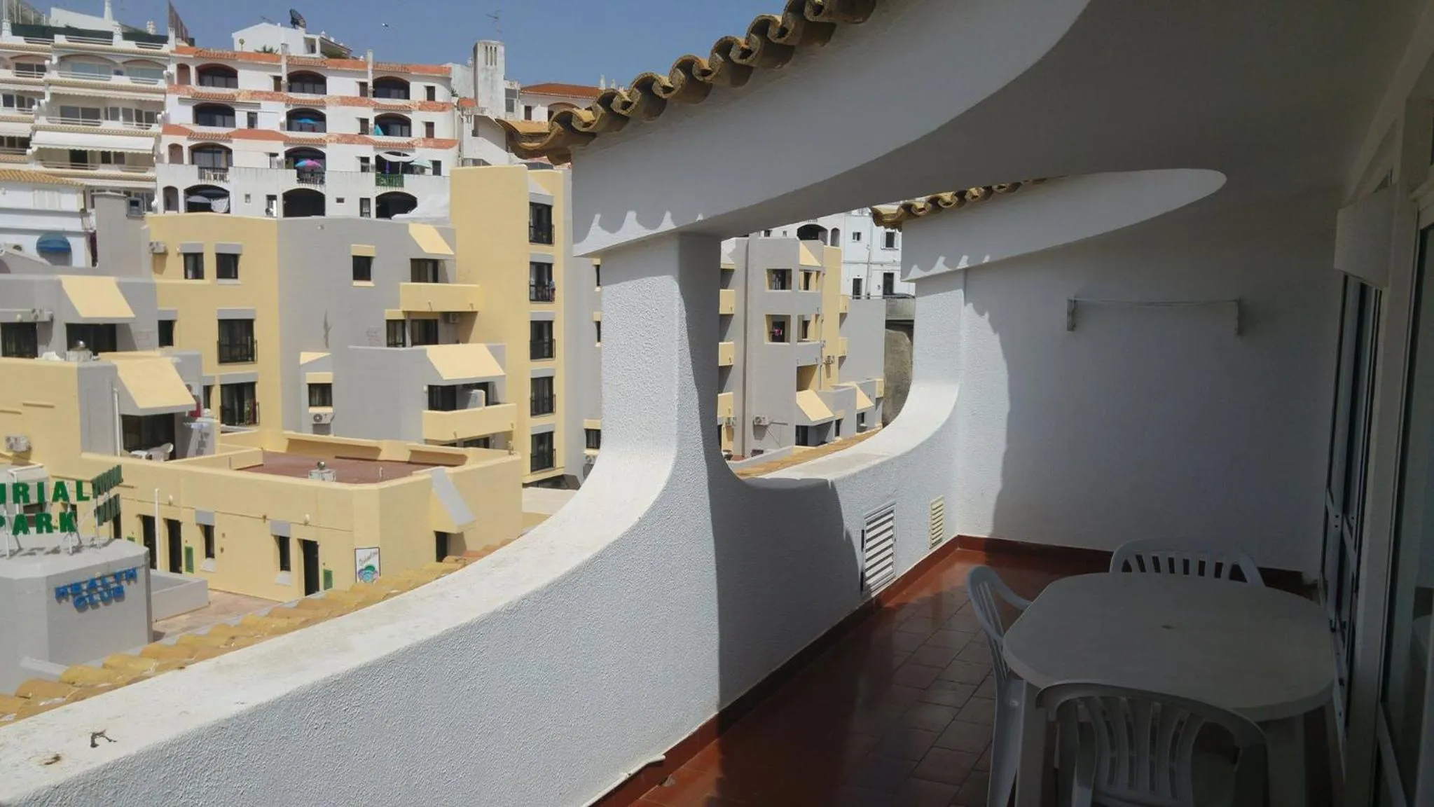 Edificio Albufeira Apartamentos A. Local - Albuturismo Lda