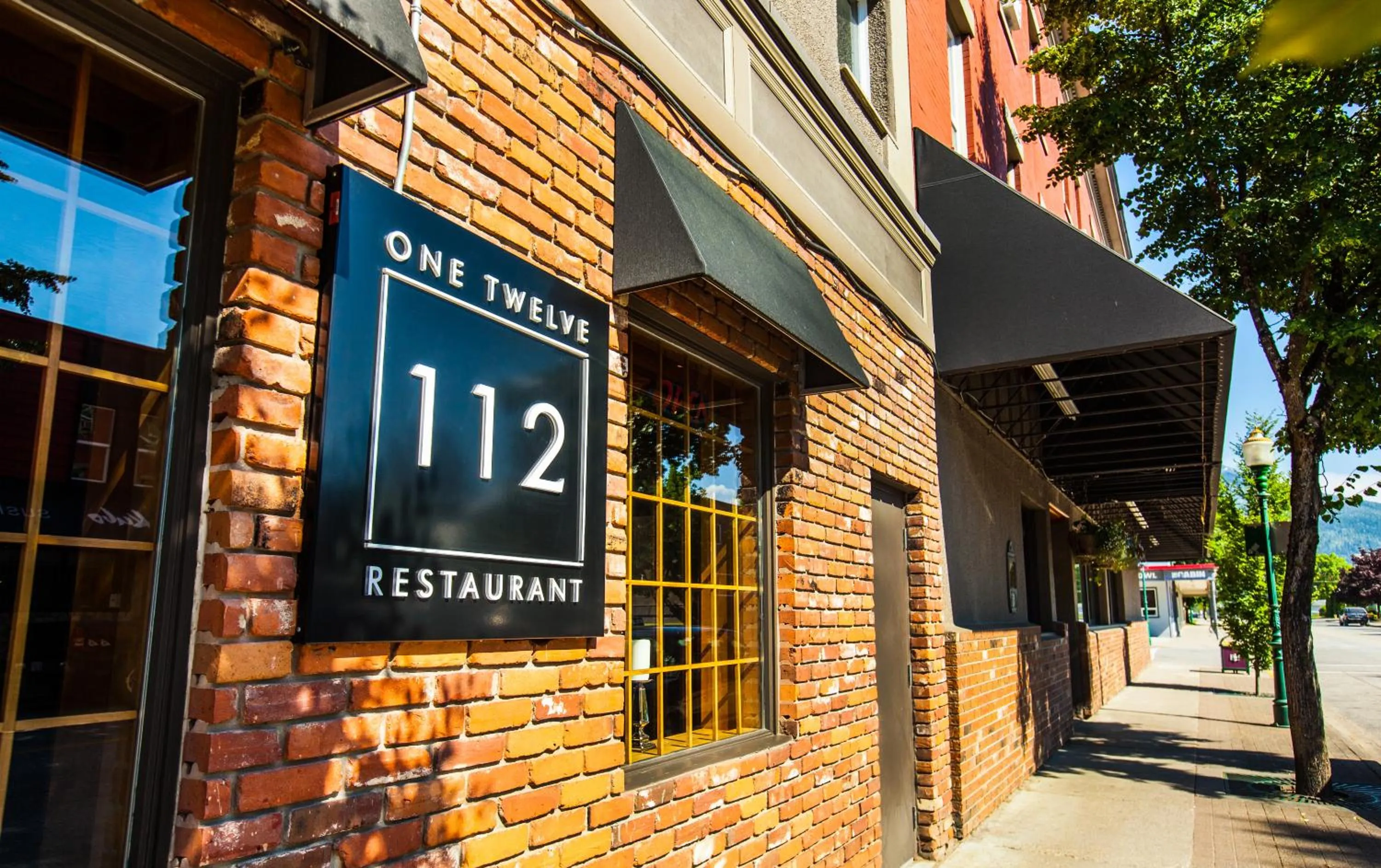 Property building in Regent Hotel Revelstoke