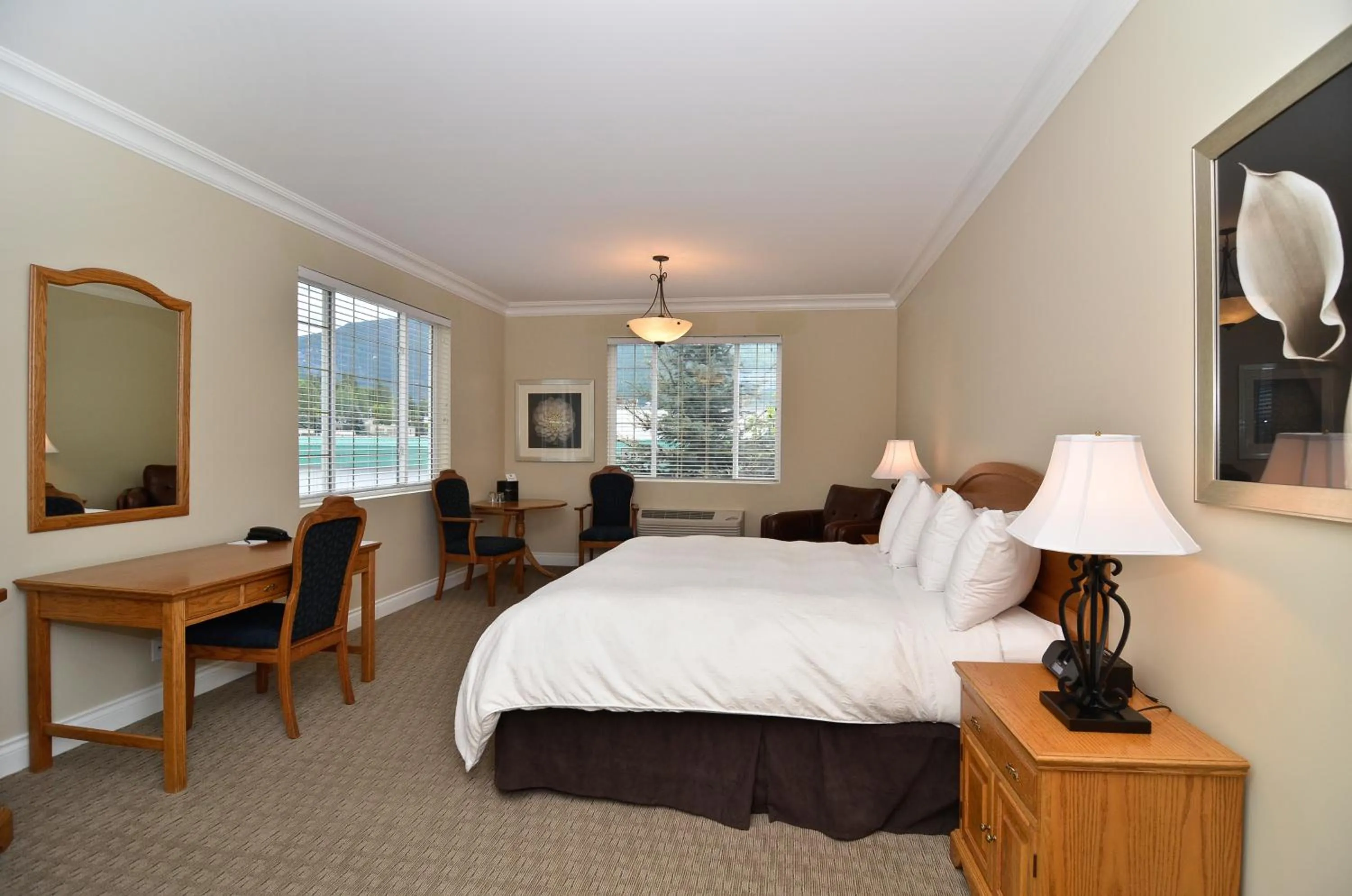 View (from property/room), Bed in Regent Hotel Revelstoke