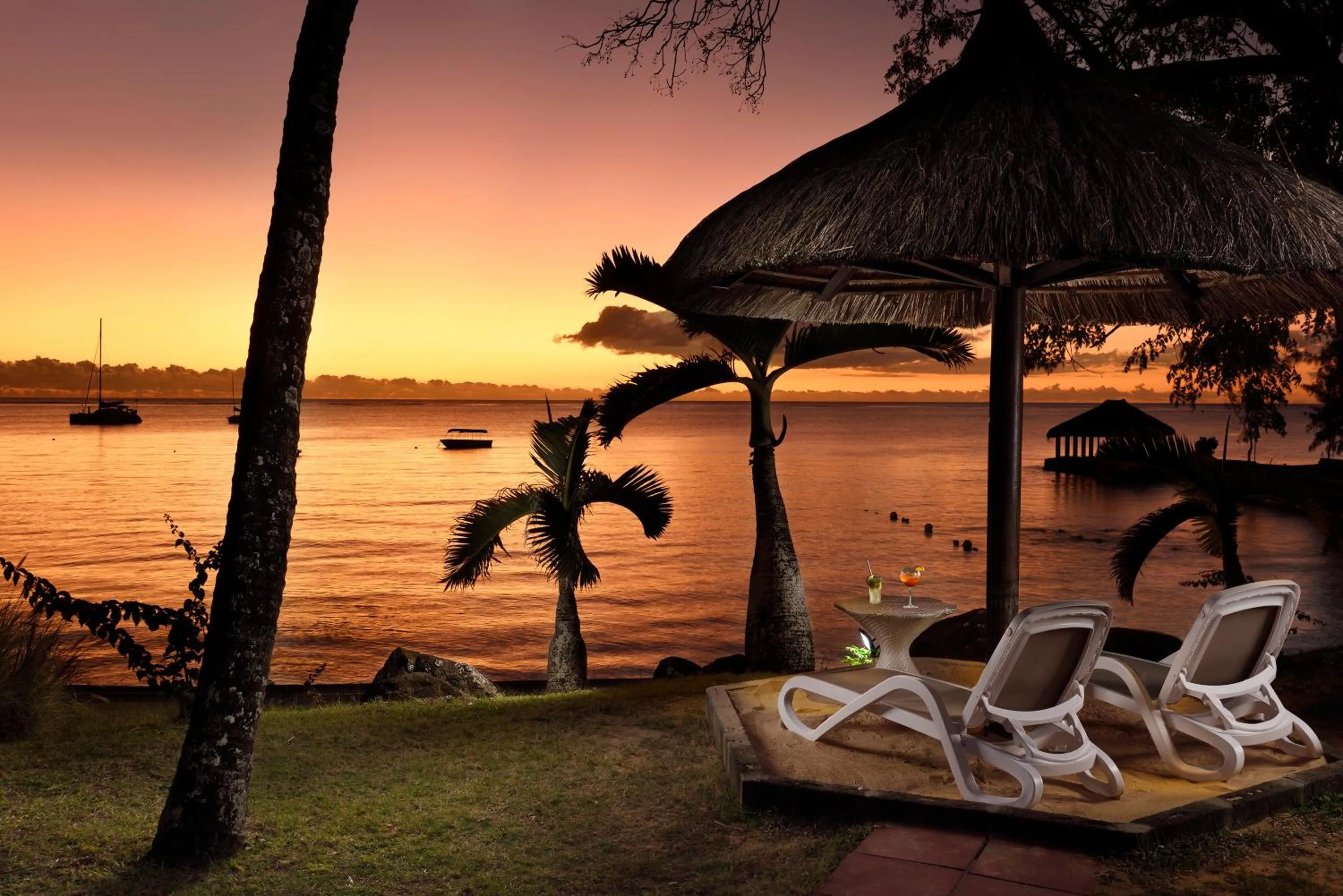 Sunset in Coral Azur Beach Resort Mont Choisy