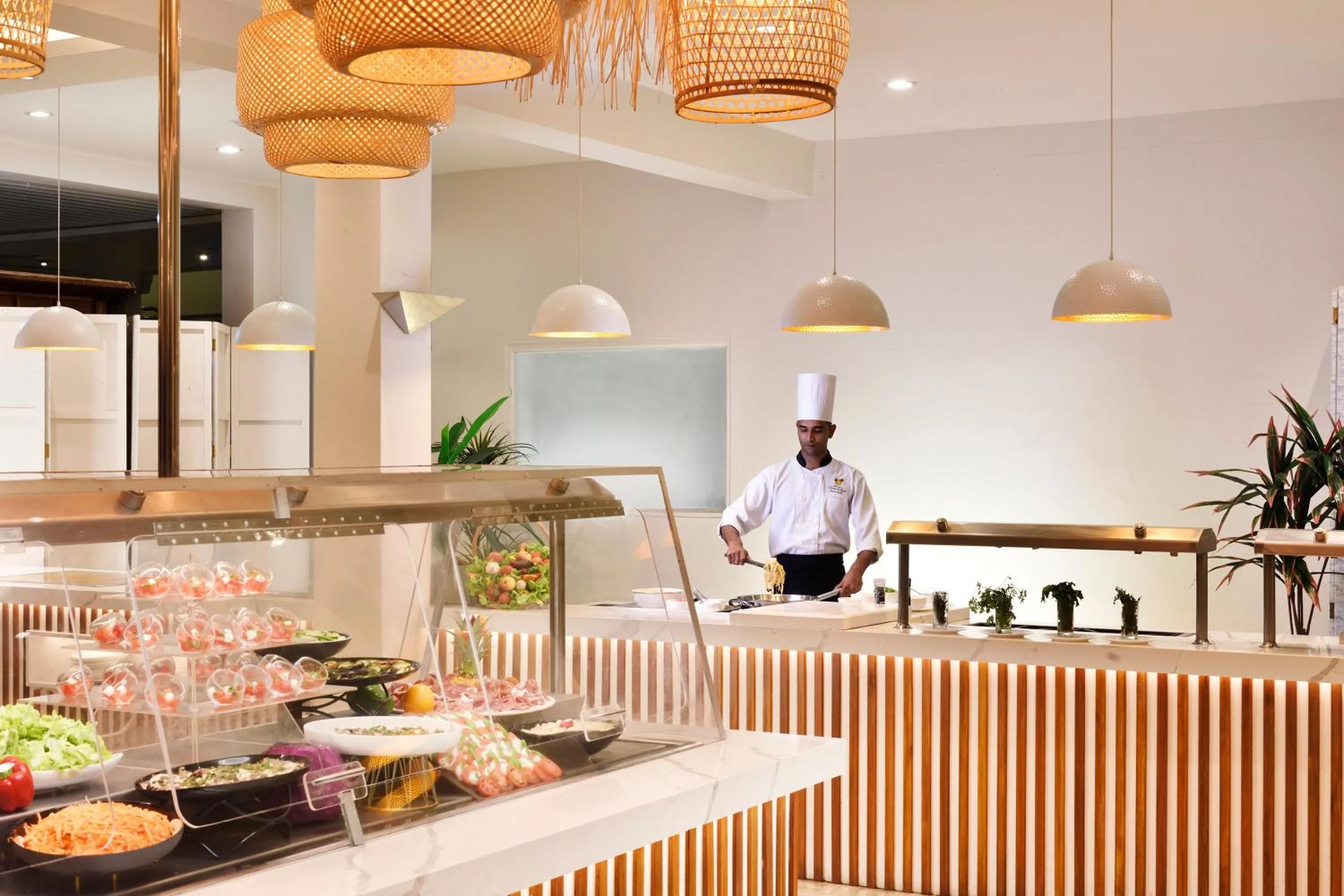 Restaurant/places to eat in Coral Azur Beach Resort Mont Choisy