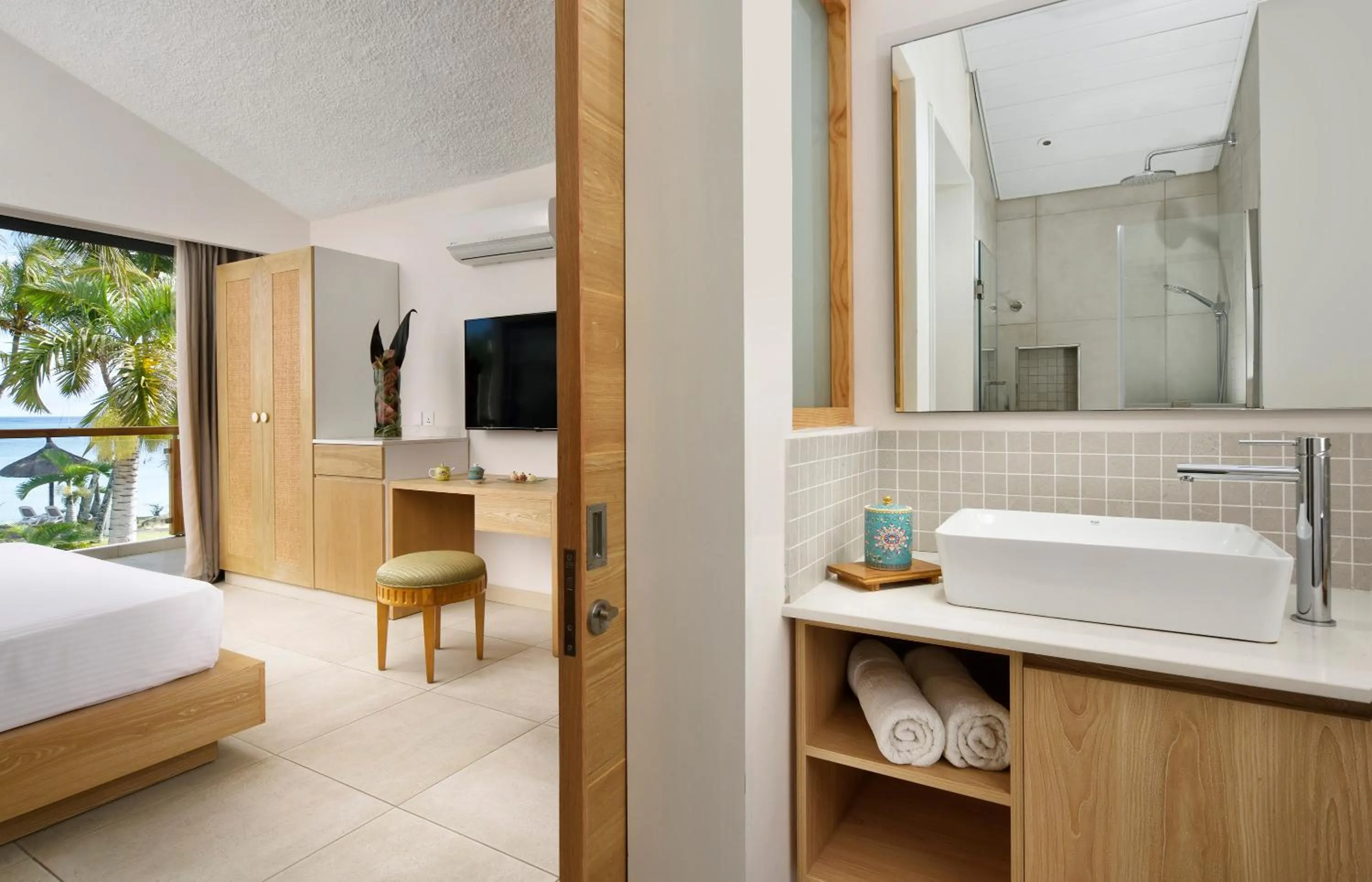 Bathroom, Bed in Coral Azur Beach Resort Mont Choisy