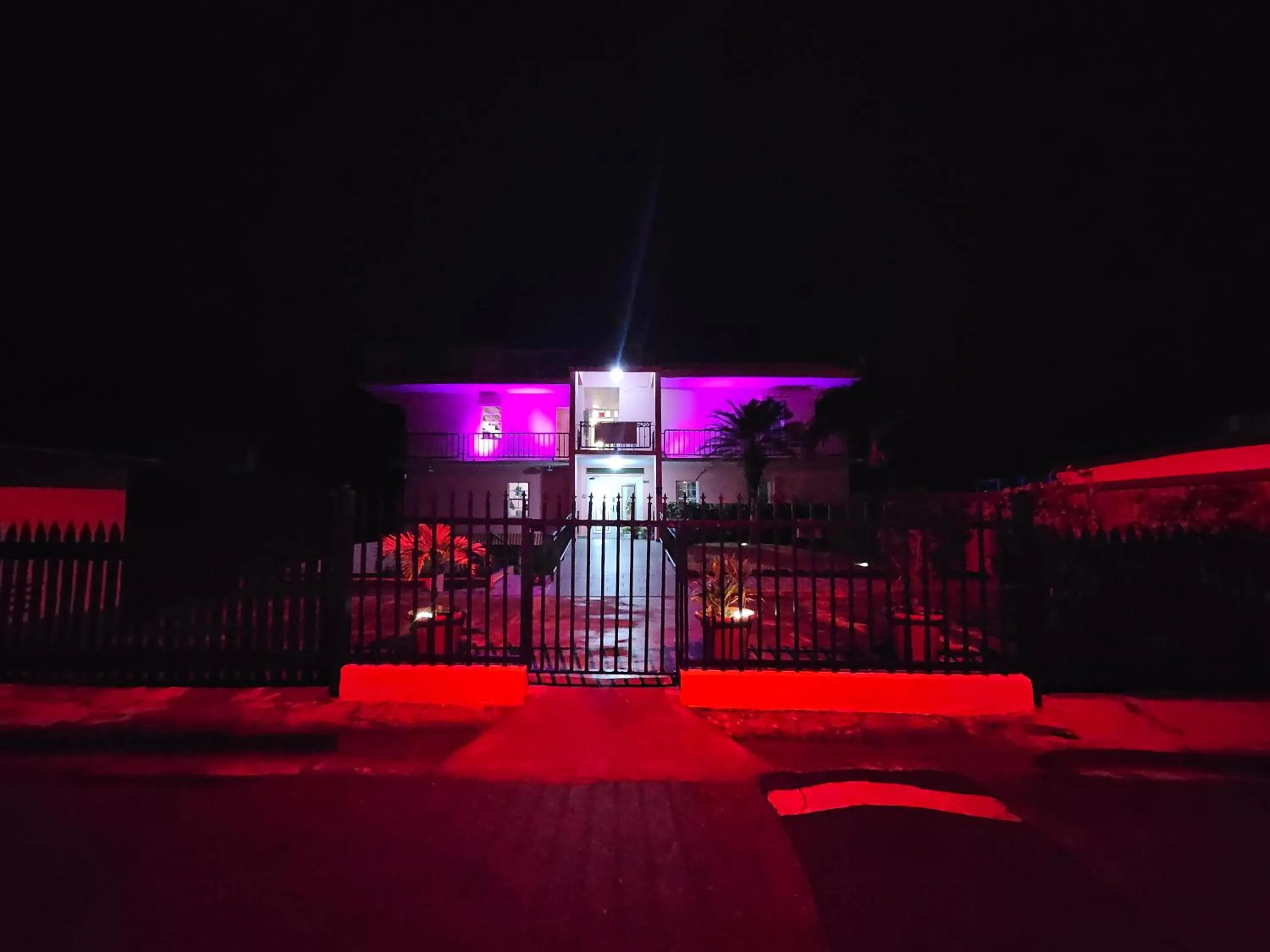 Selva Boutique Hotel - Luquillo Oceanfront Retreat - Adults Only