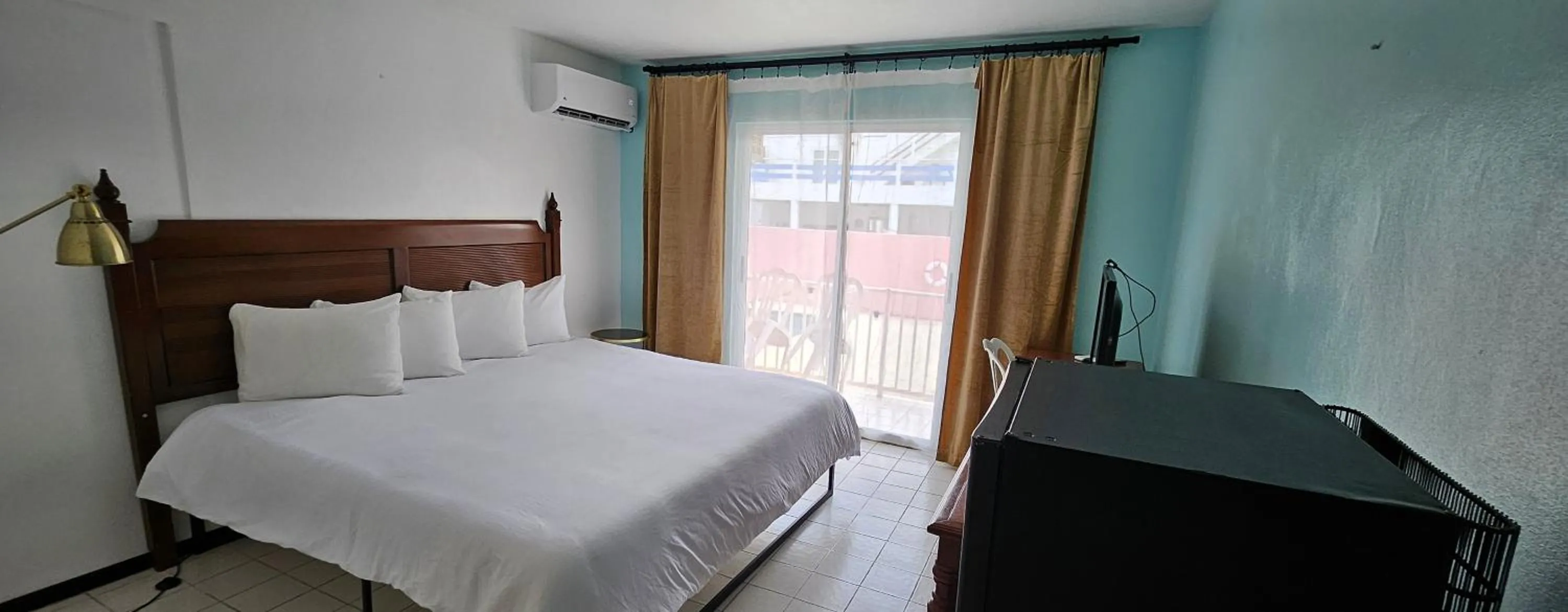 Bed in Selva Boutique Hotel - Luquillo Oceanfront Retreat - Adults Only