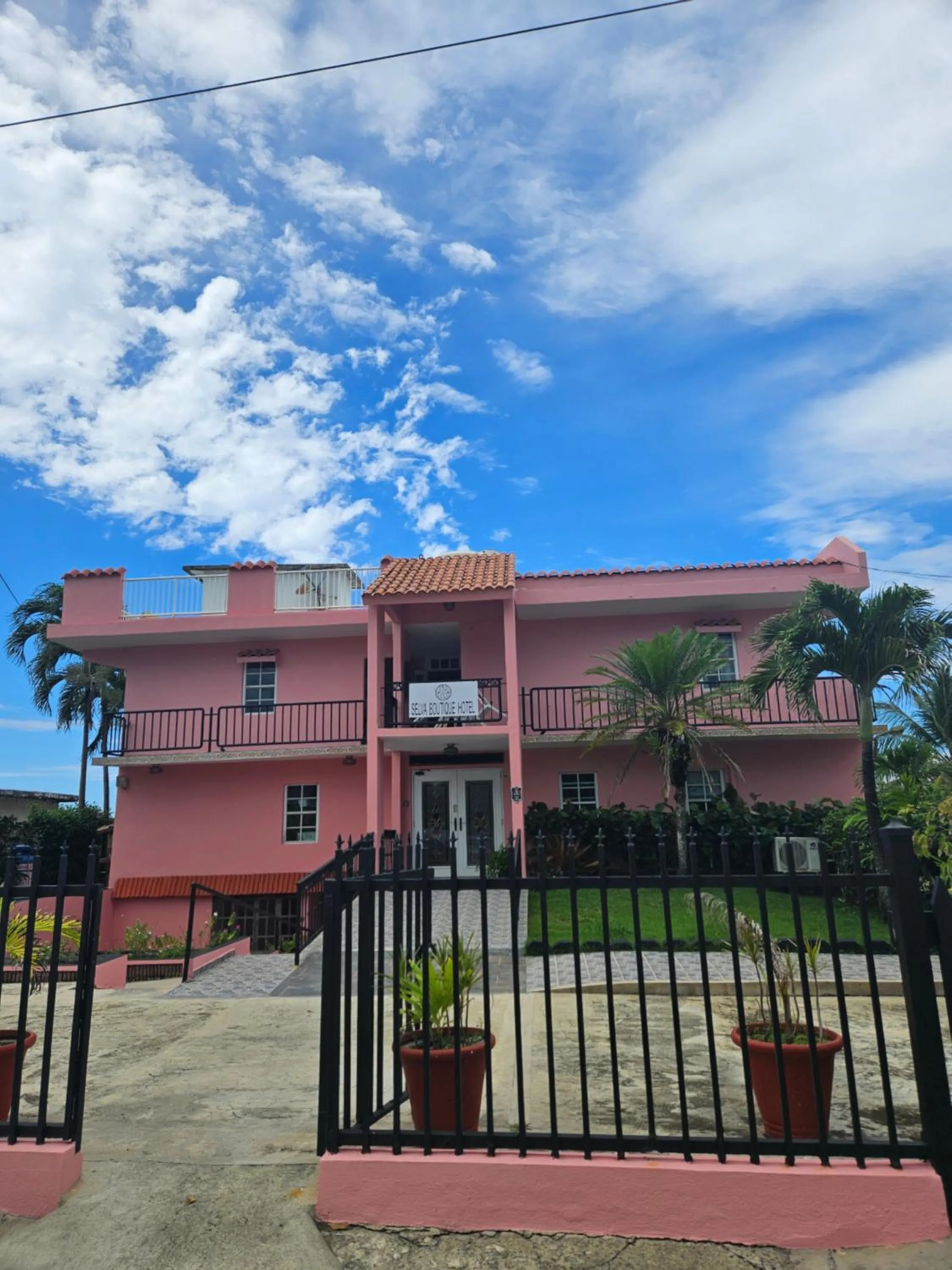 Selva Boutique Hotel - Luquillo Oceanfront Retreat - Adults Only