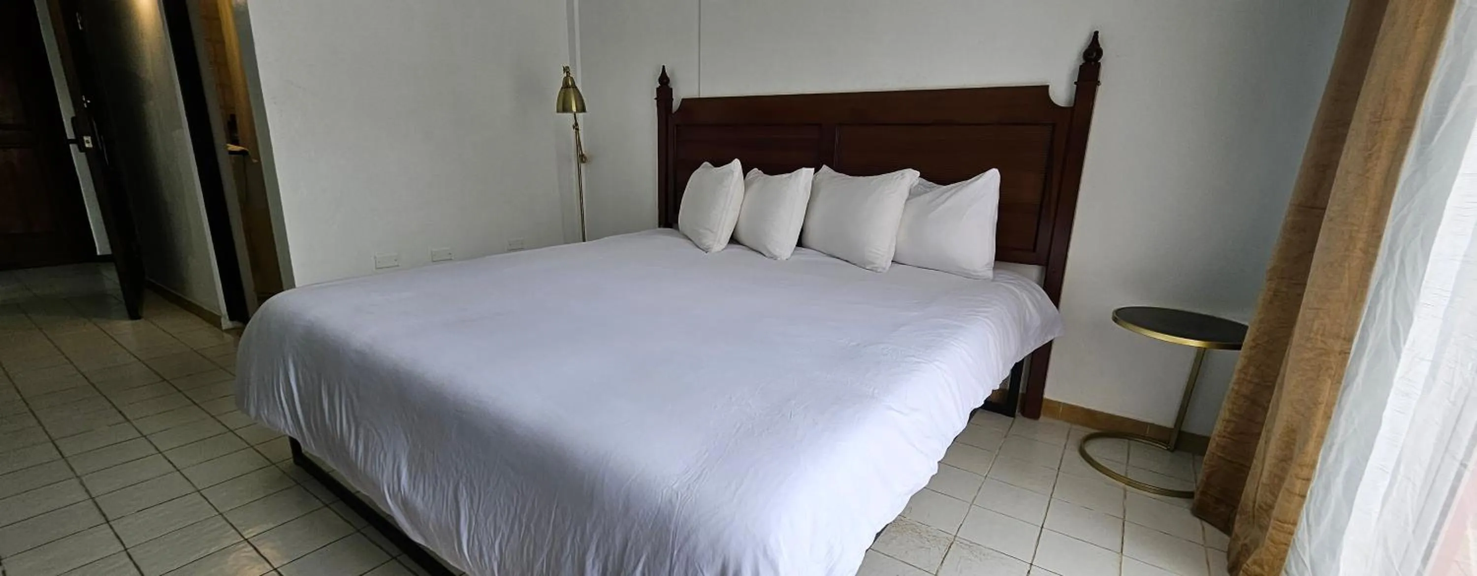 Bed in Selva Boutique Hotel - Luquillo Oceanfront Retreat - Adults Only