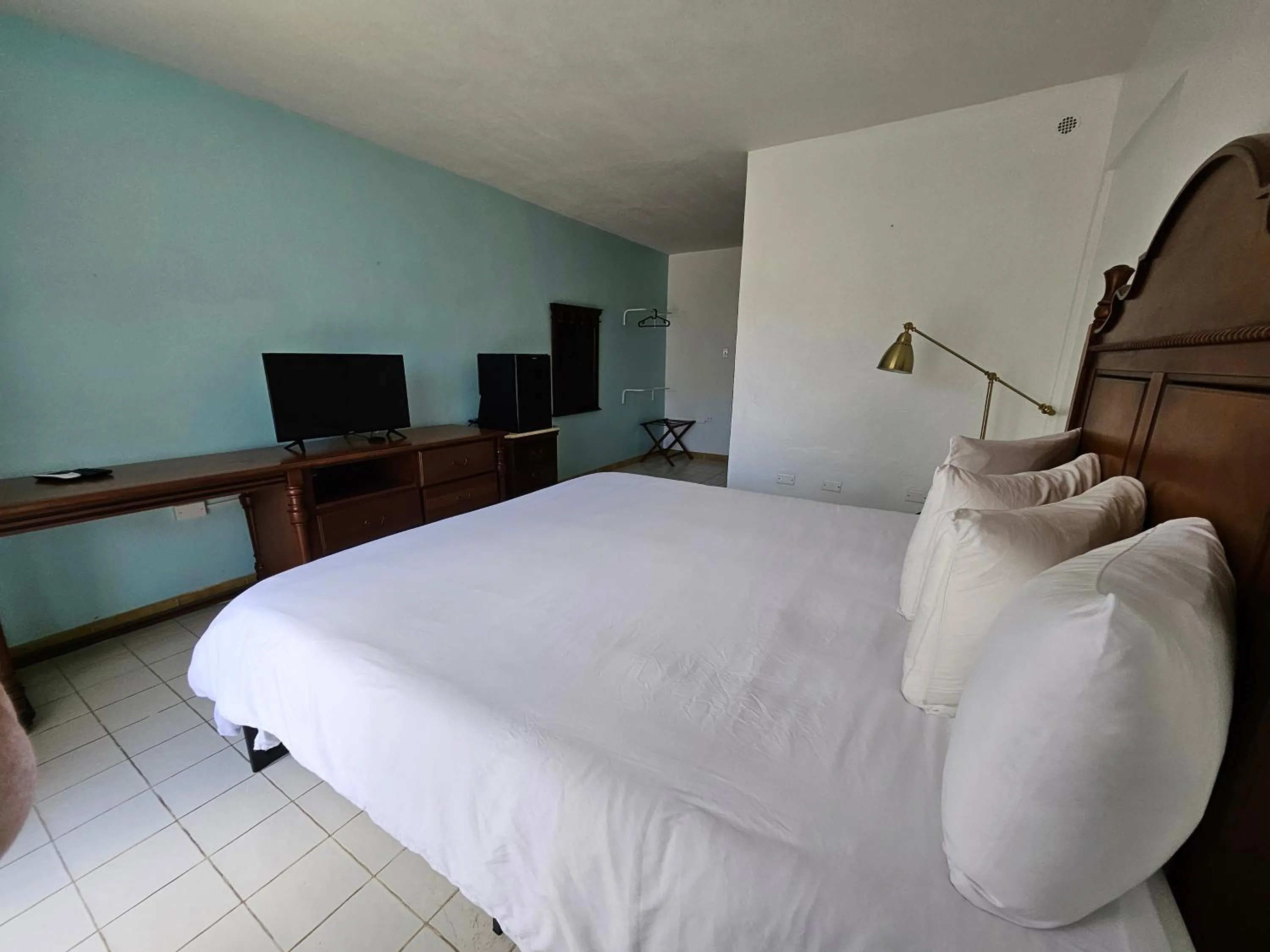 Bed in Selva Boutique Hotel - Luquillo Oceanfront Retreat - Adults Only