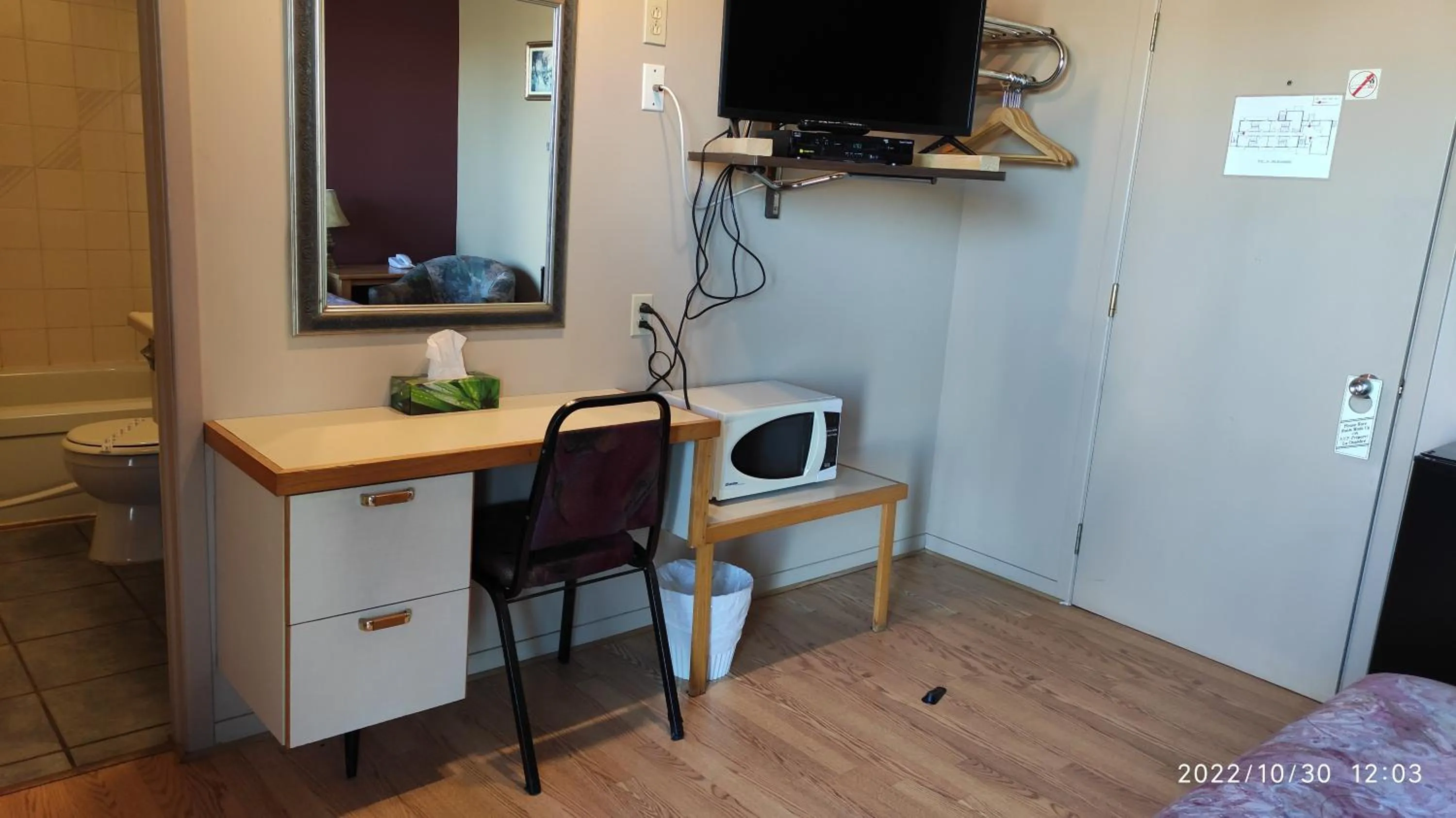 minibar in Motel Rayalco