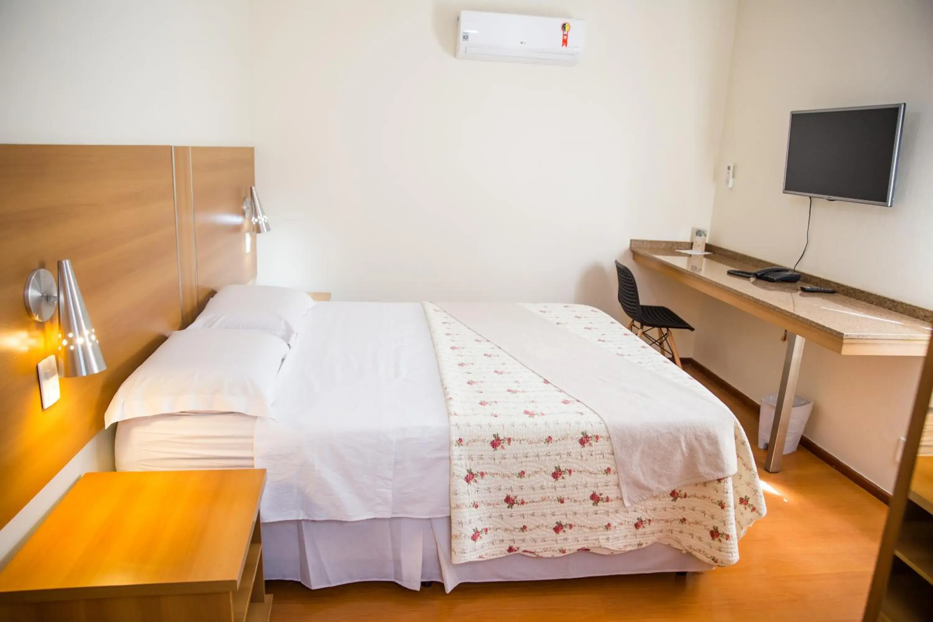 Superior Single Room - single occupancy in Lisboa Hotel Superior Single Room - single occupancy in Lisboa Hotel