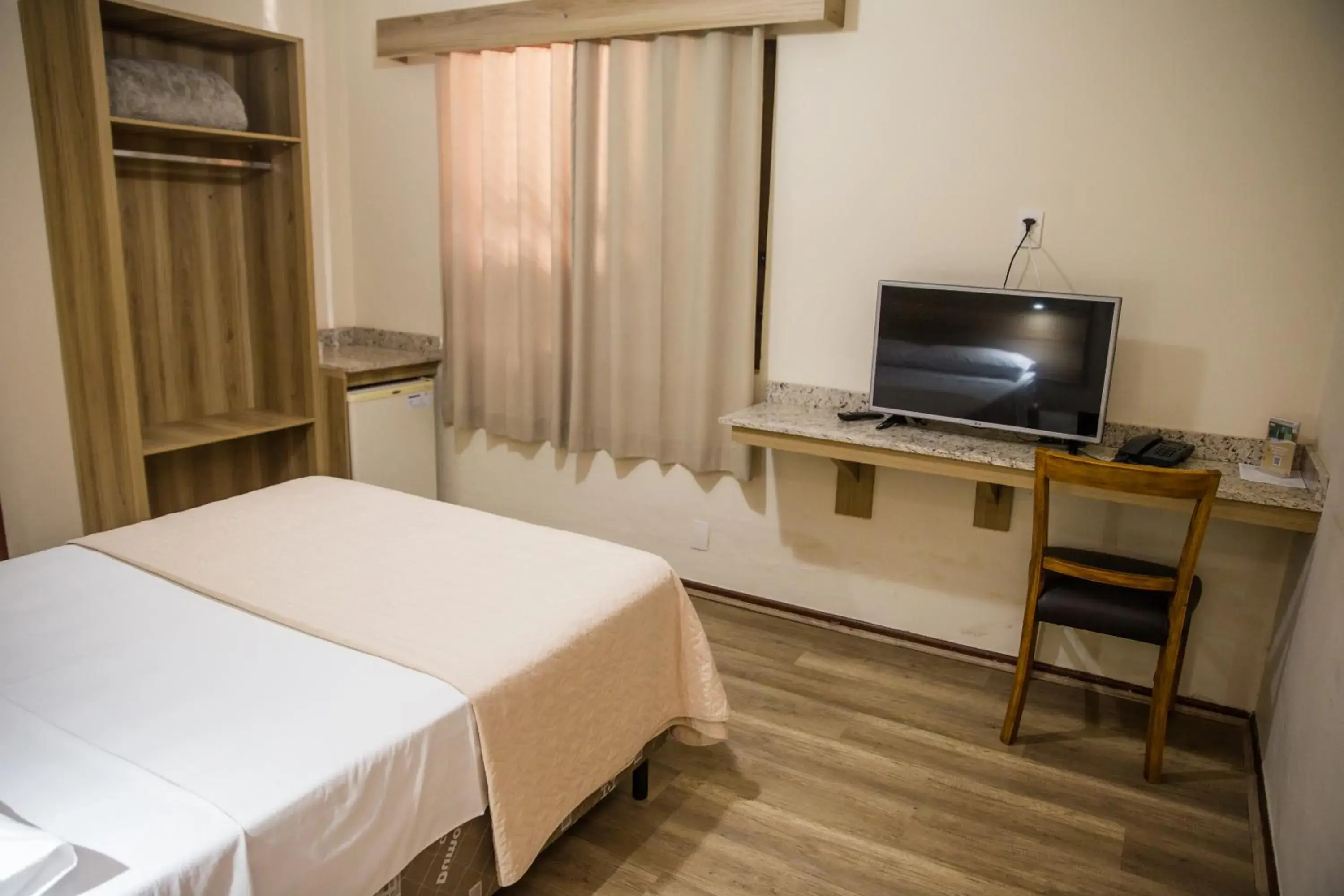 Standard Single Room - single occupancy in Lisboa Hotel Standard Single Room - single occupancy in Lisboa Hotel