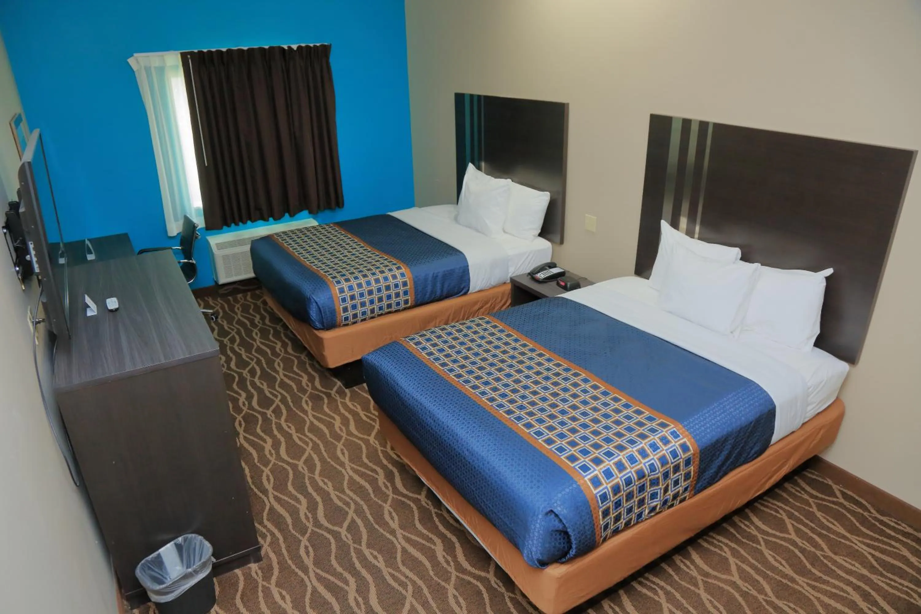 Bed in Americas Best Value Inn & Suites-Prairieville
