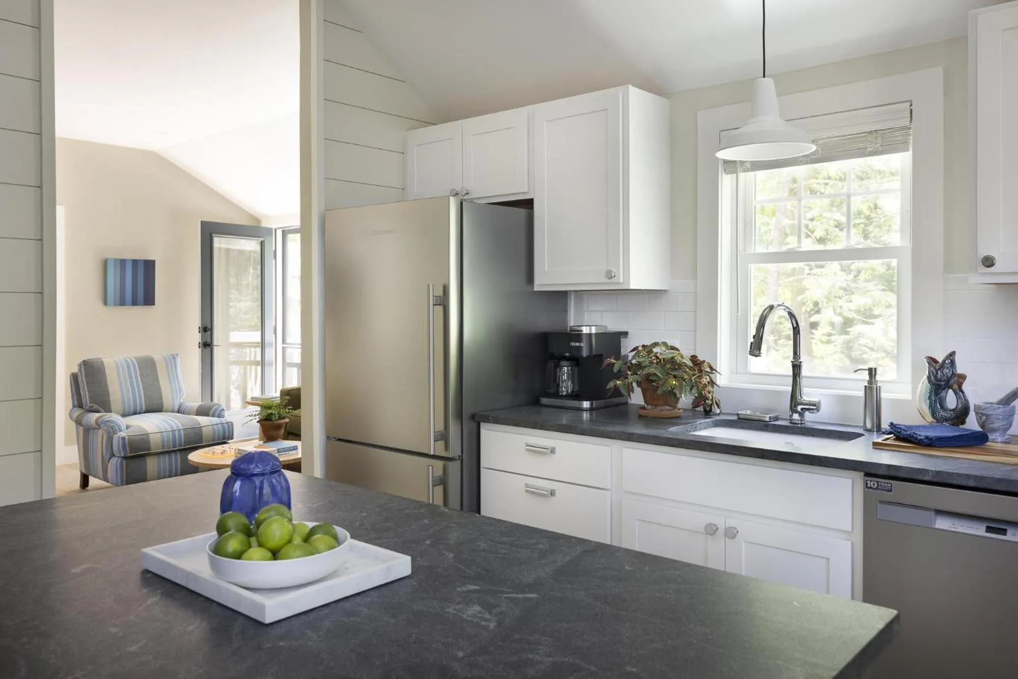 Photo of the whole room in The Lodge on the Cove