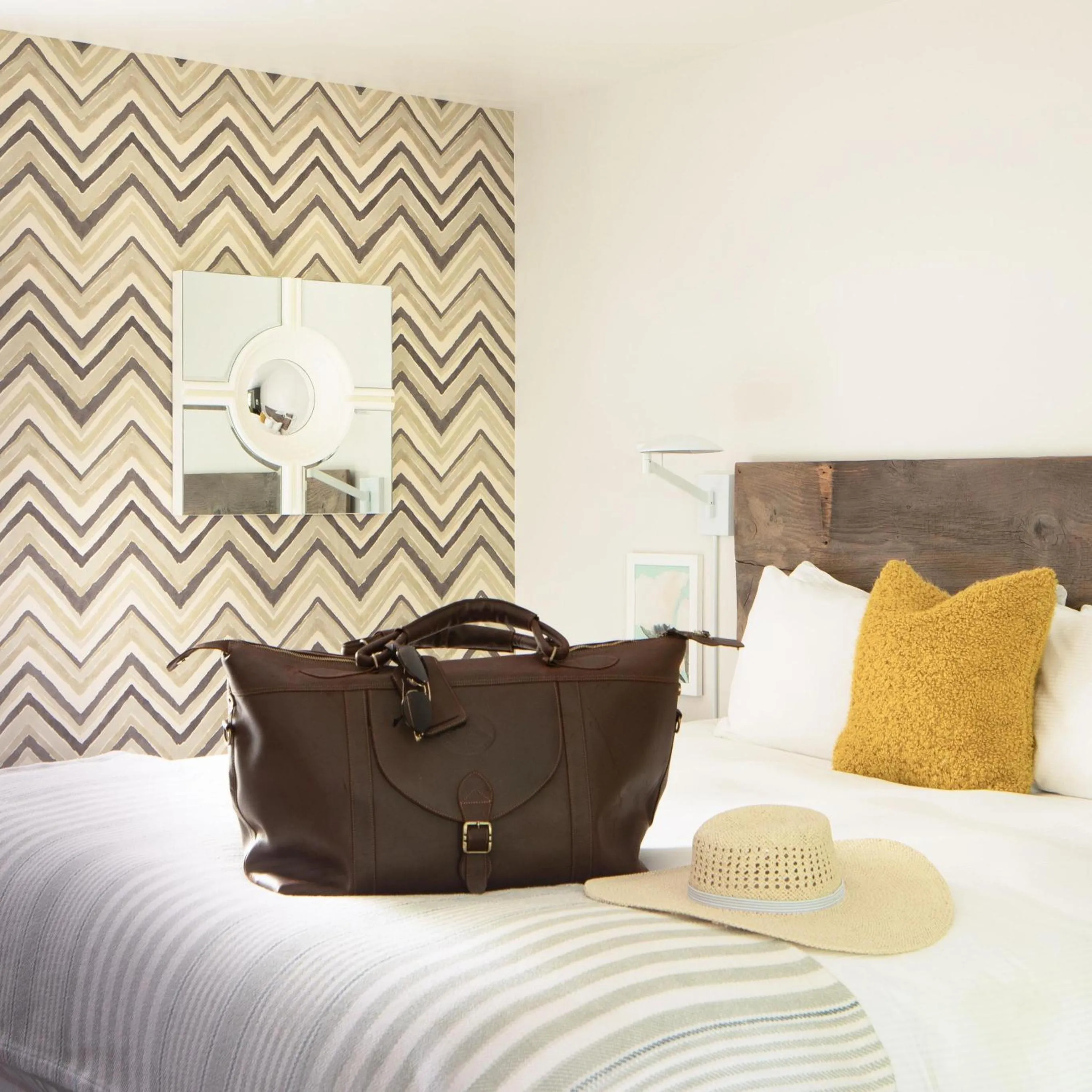 Bedroom, Bed in The Lodge on the Cove