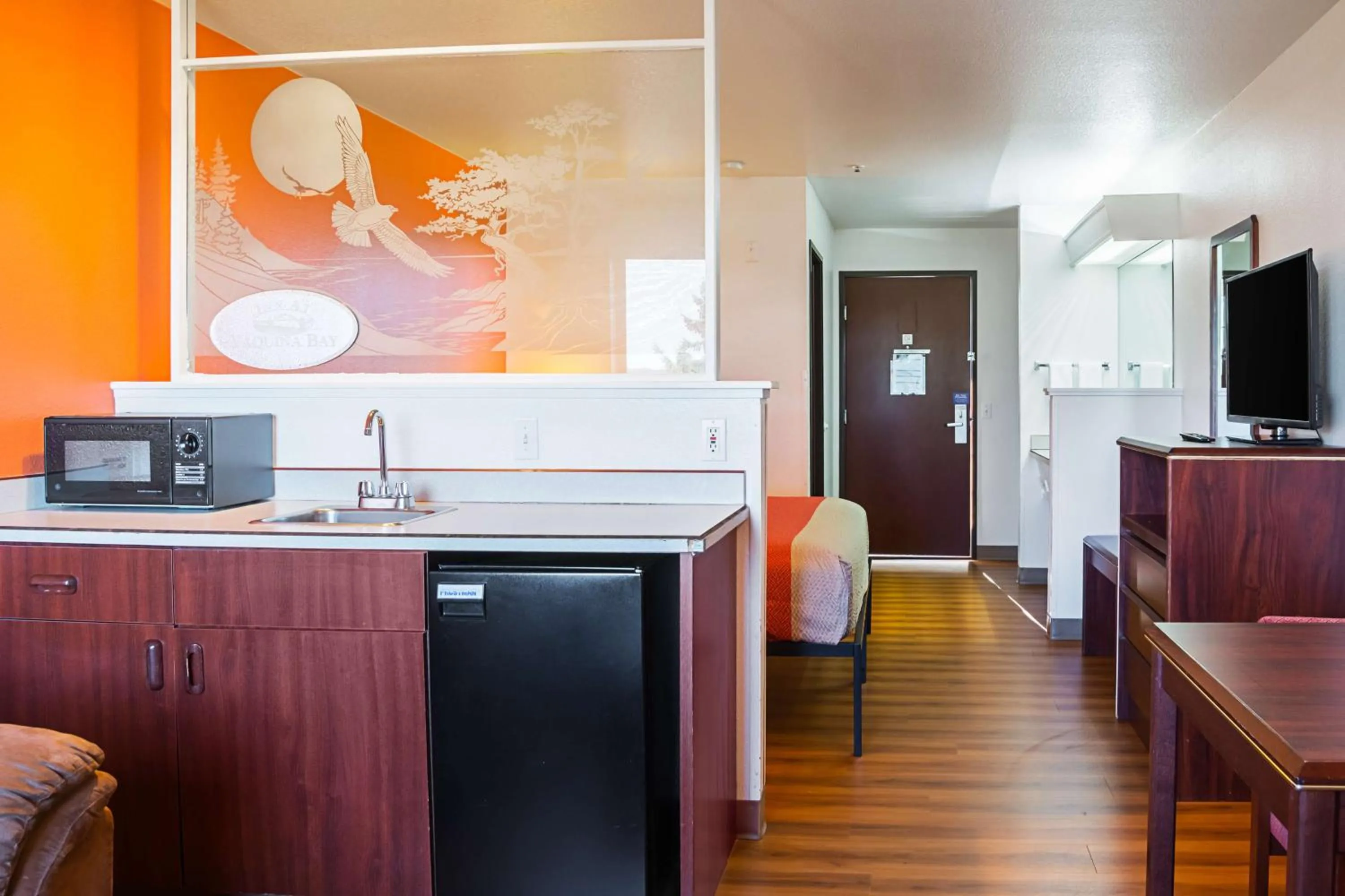 Kitchen or kitchenette in Motel 6-Newport, OR