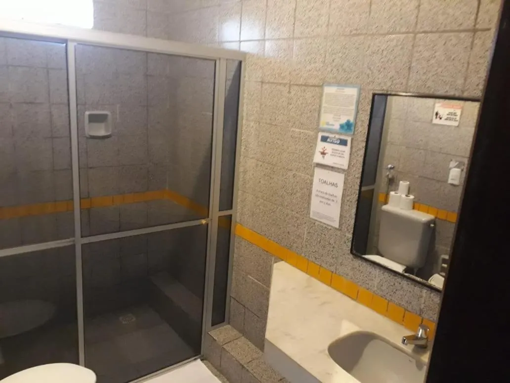 Bathroom in Hotel Tubarão