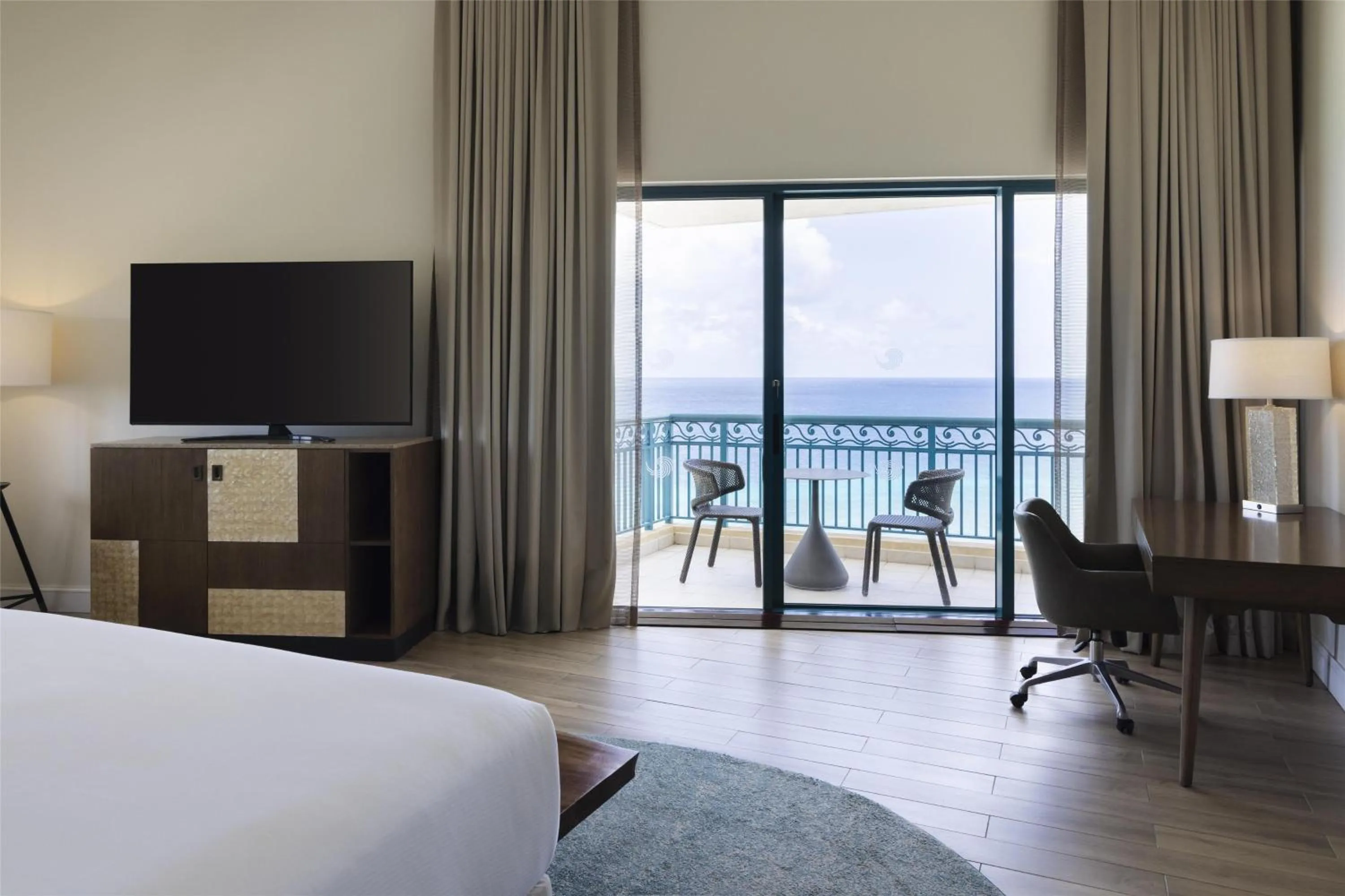 Bed in Hilton Barbados Resort