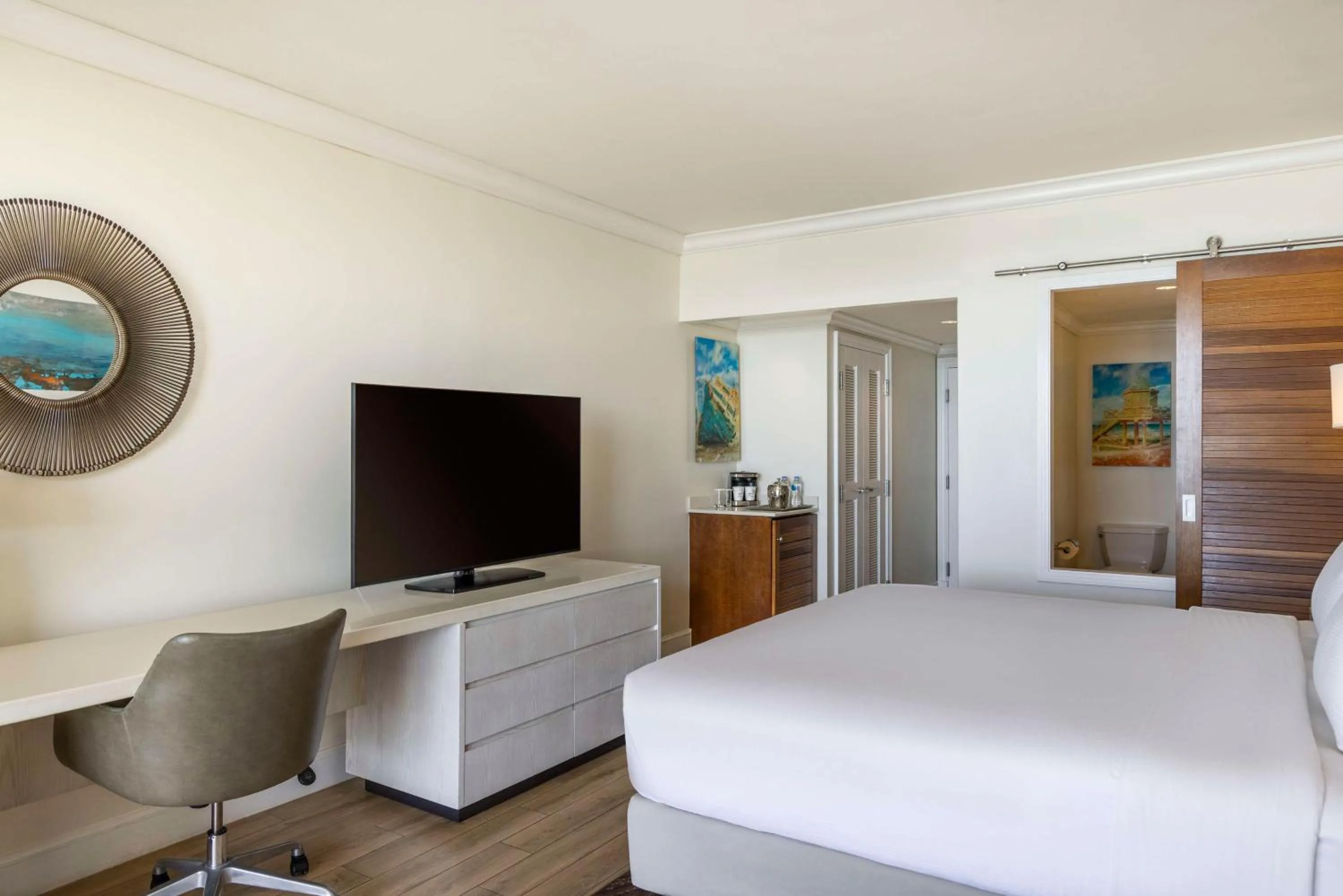 Bedroom, Bed in Hilton Barbados Resort