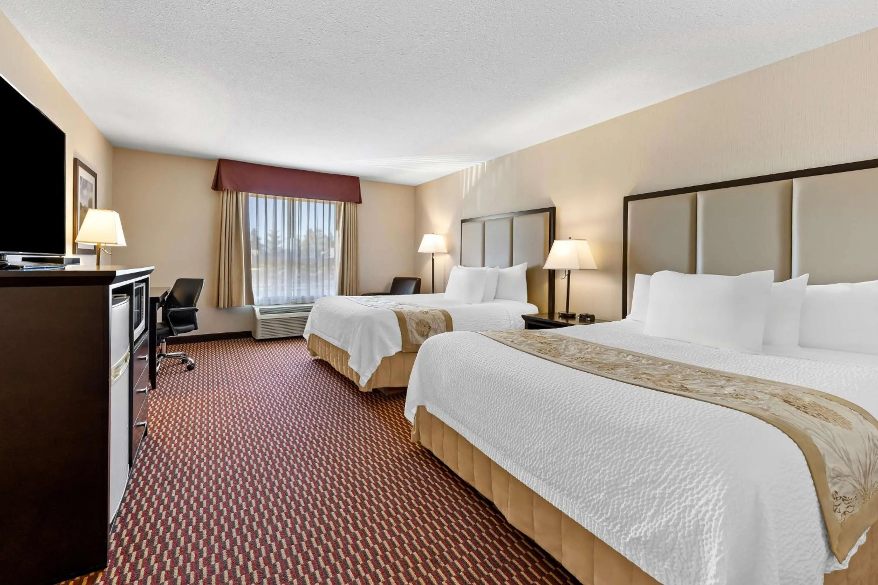 Bedroom, Bed in Best Western of Olds