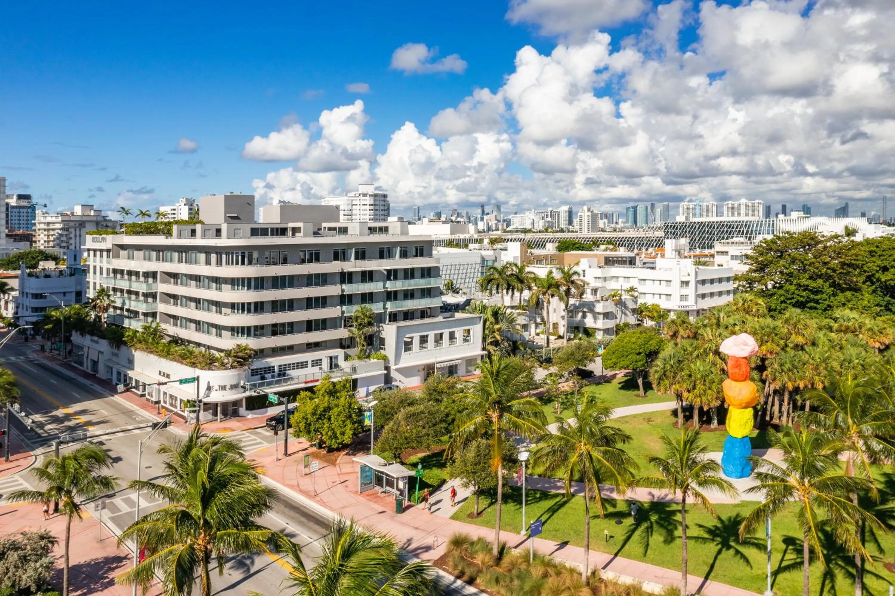 Property building in Boulan South Beach