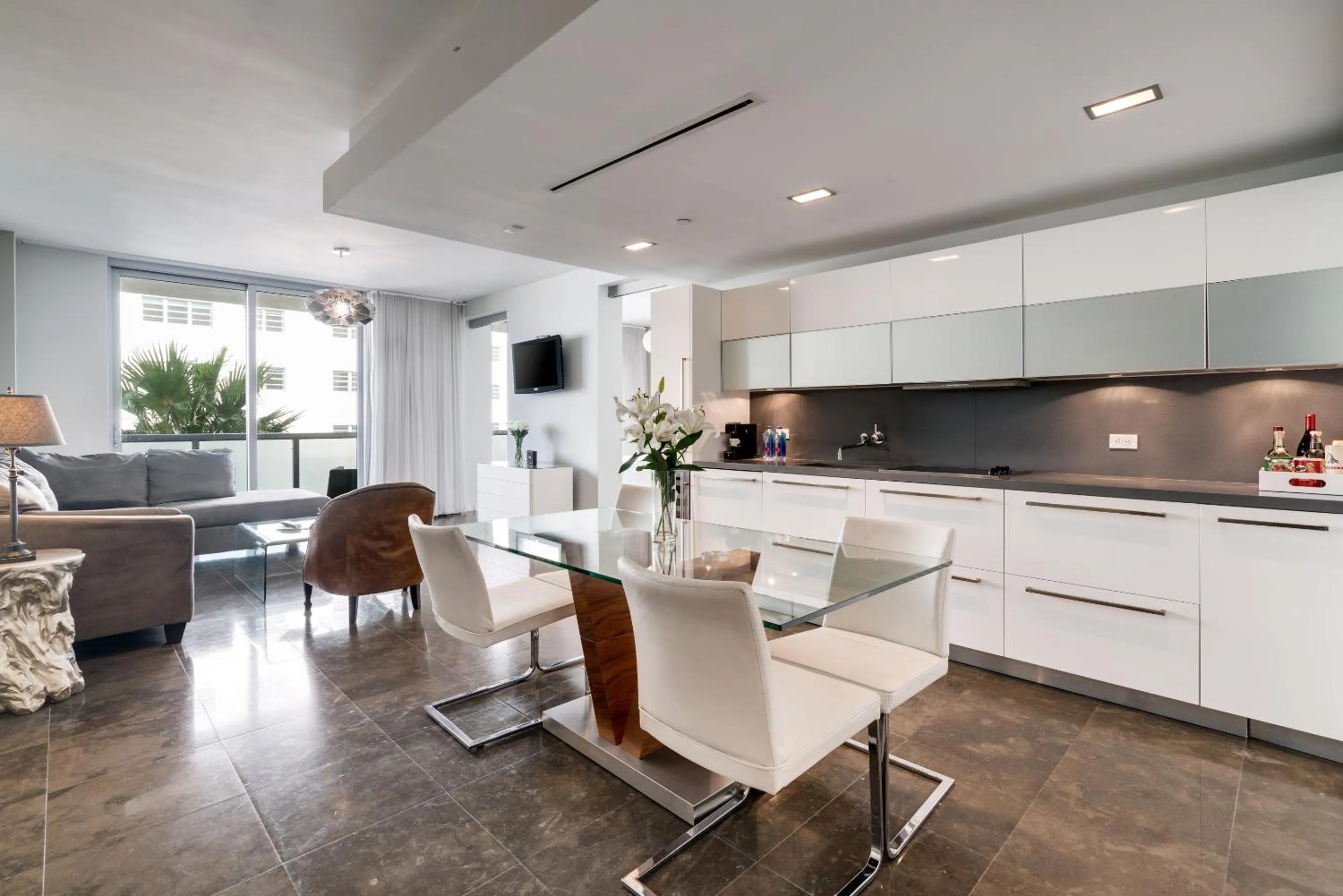 Kitchen or kitchenette in Boulan South Beach