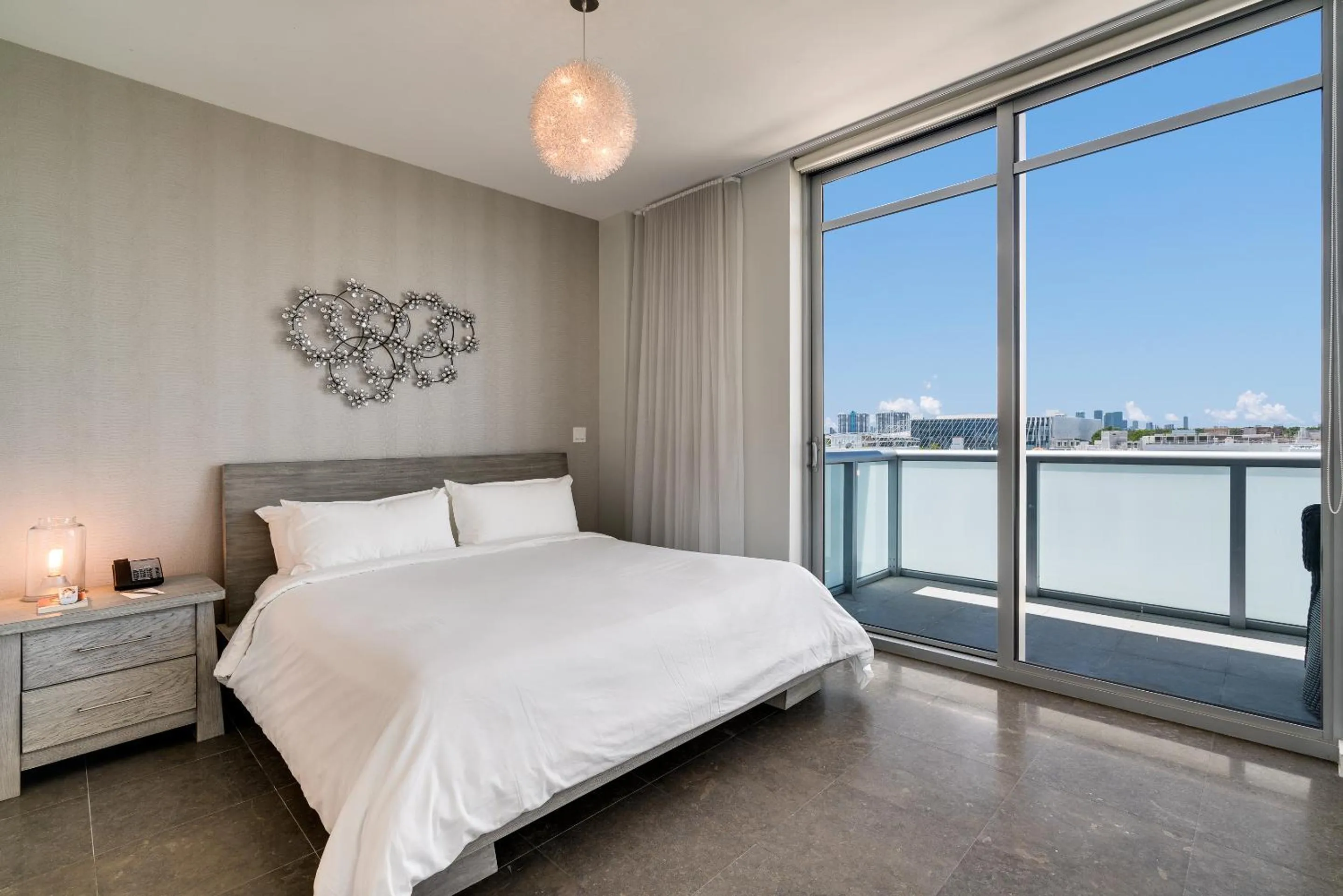 Bedroom, Bed in Boulan South Beach