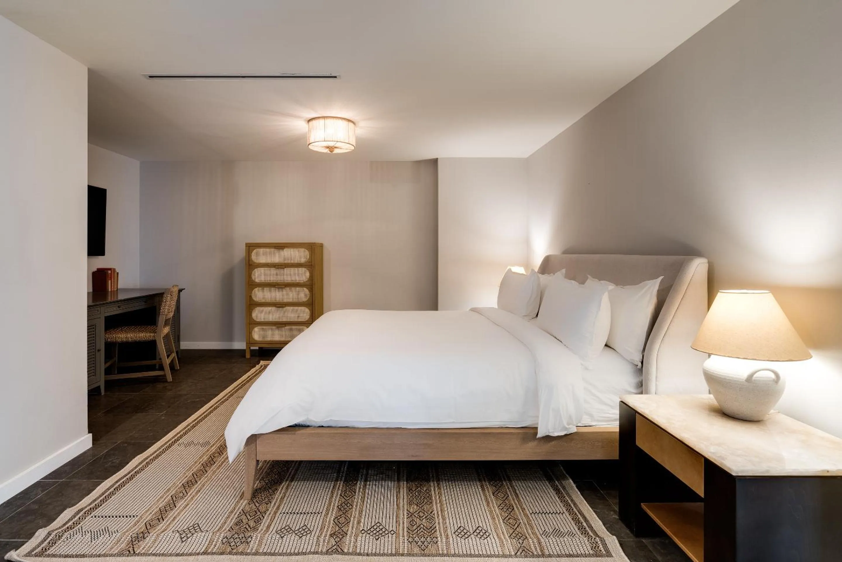 Bedroom, Bed in Boulan South Beach