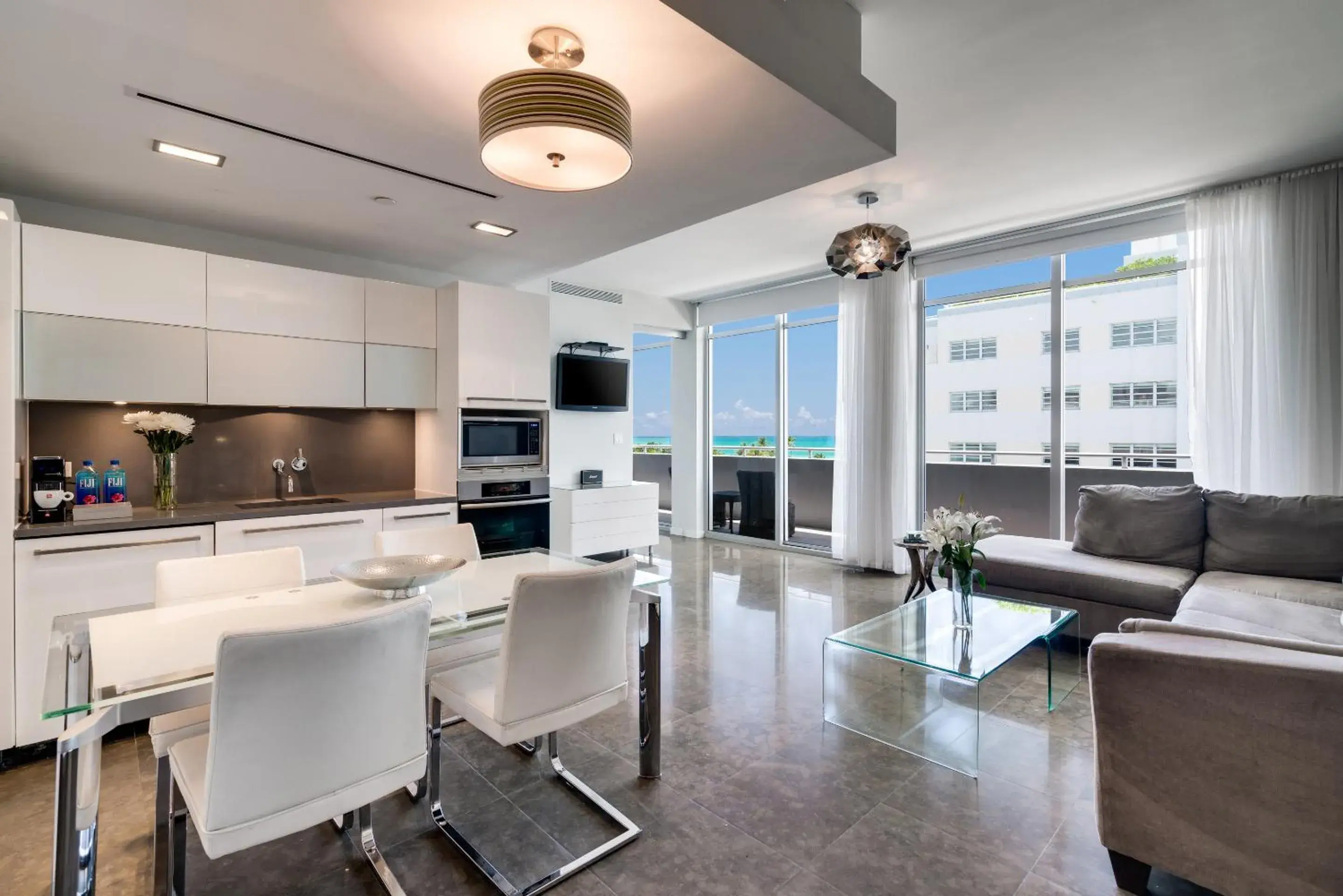 One Bedroom Penthouse Condo with RoofTop Terrace in Boulan South Beach One Bedroom Penthouse Condo with RoofTop Terrace in Boulan South Beach