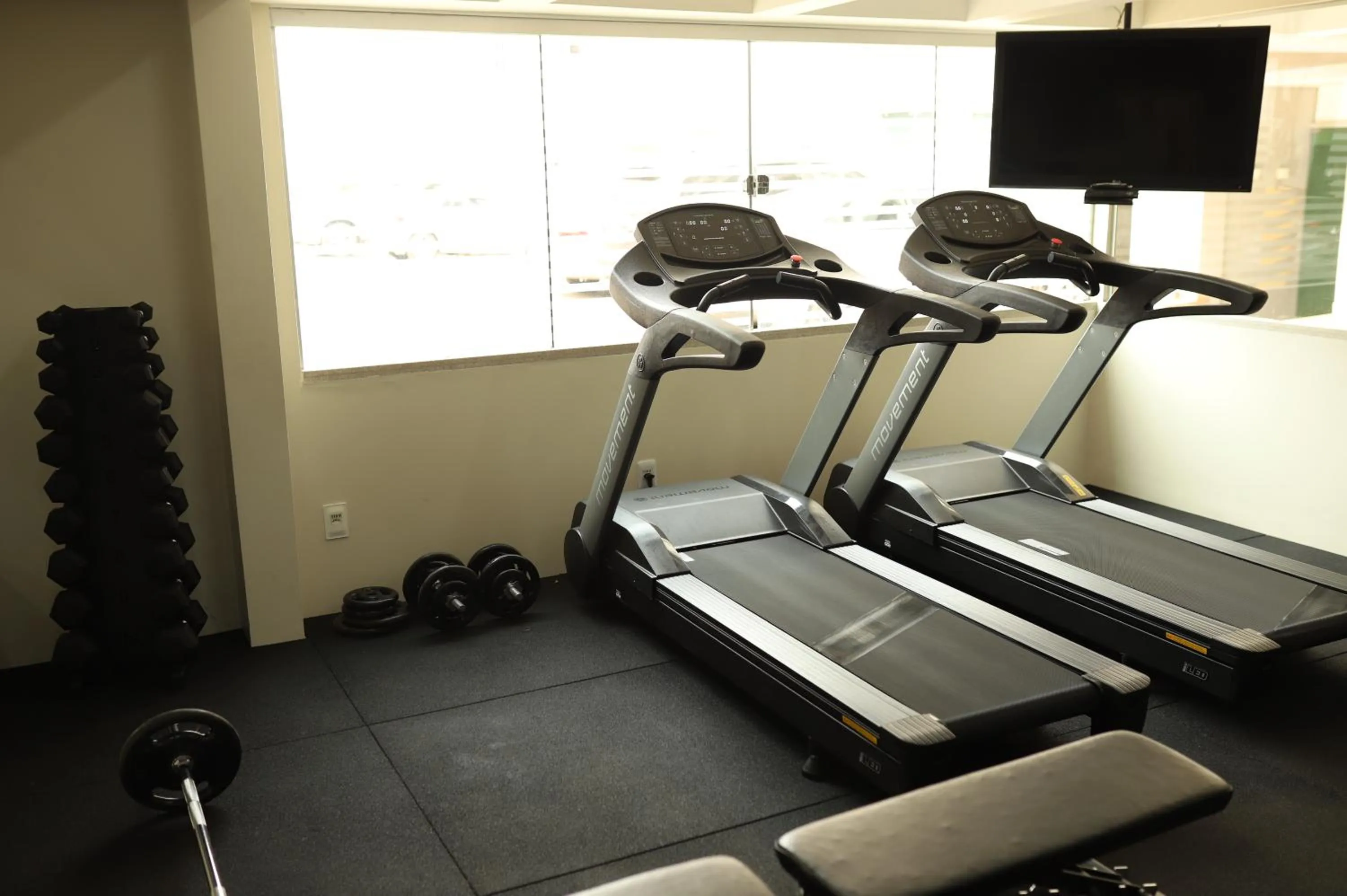 TV and multimedia in Indaiá Park Hotel