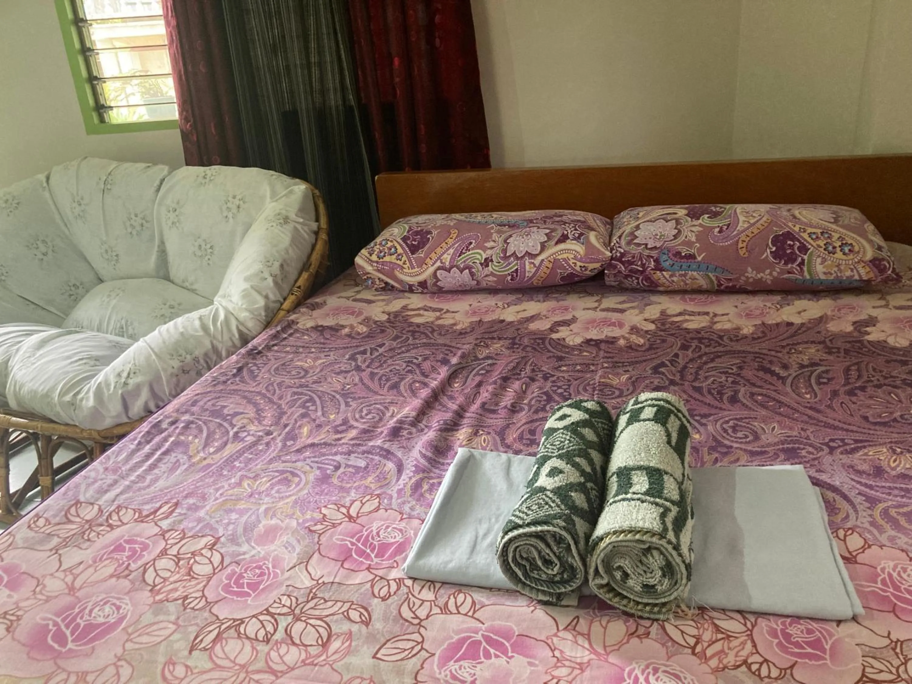 Bedroom, Bed in Reynaldo's Upstairs