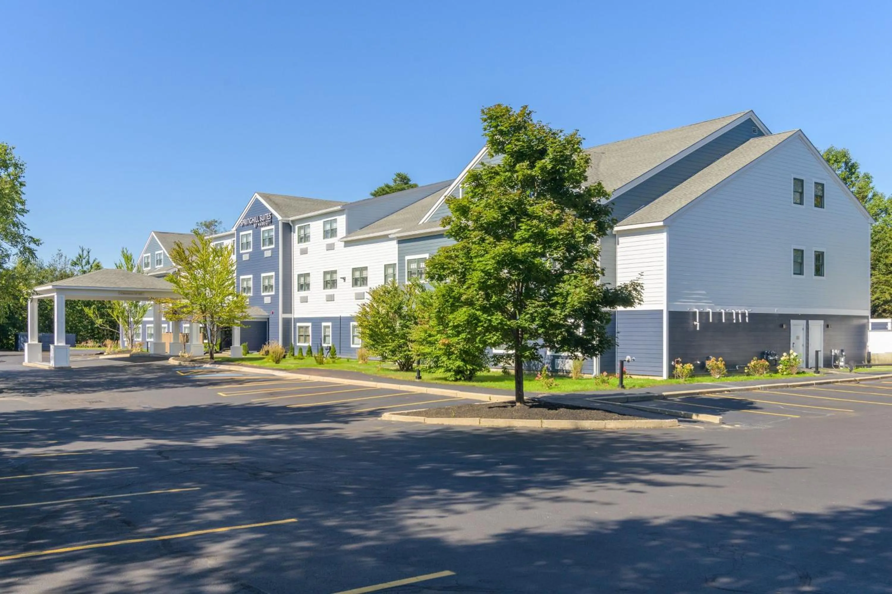 Property building in SpringHill Suites by Marriott Freeport Brunswick