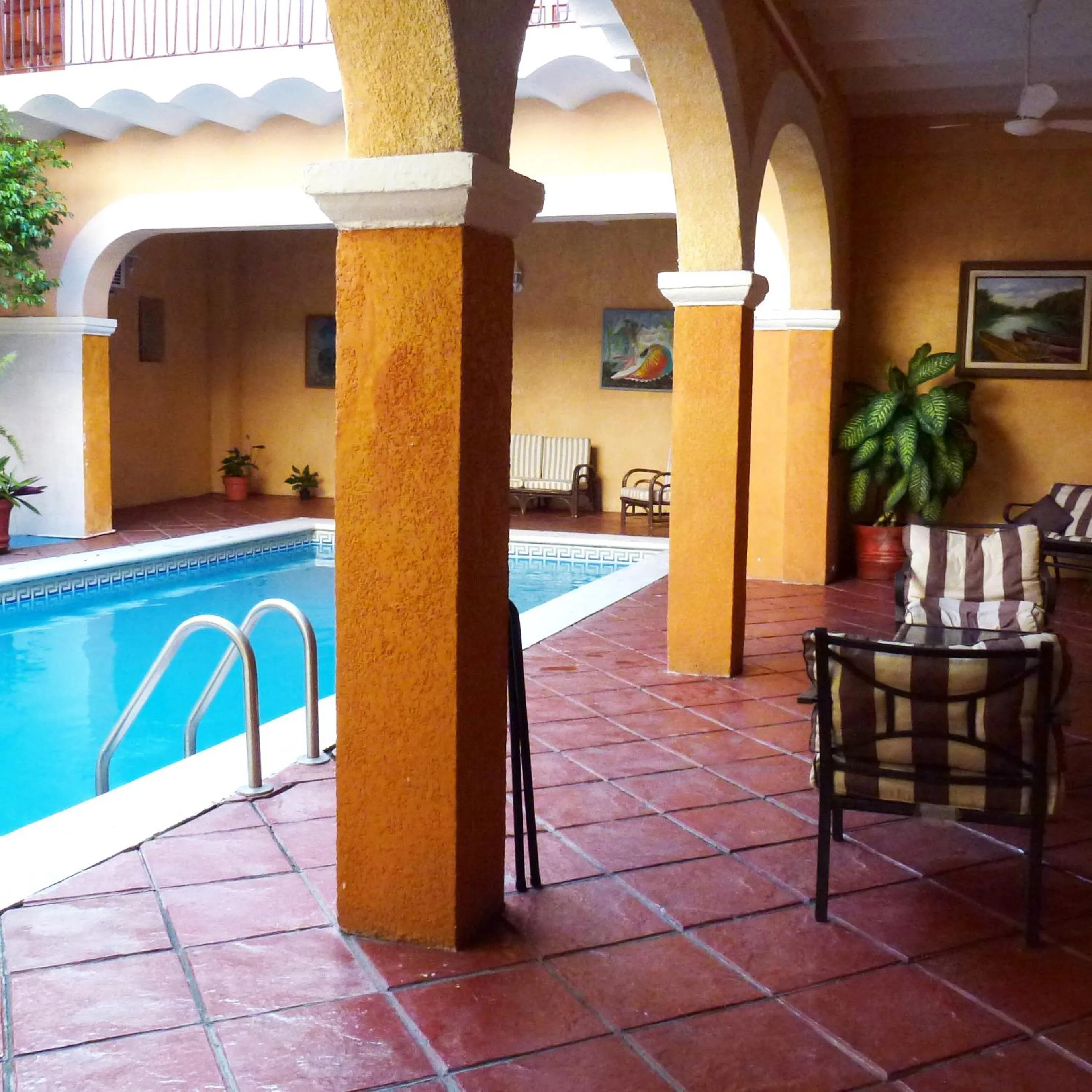 Swimming pool in Hotel Posada Doña Lala