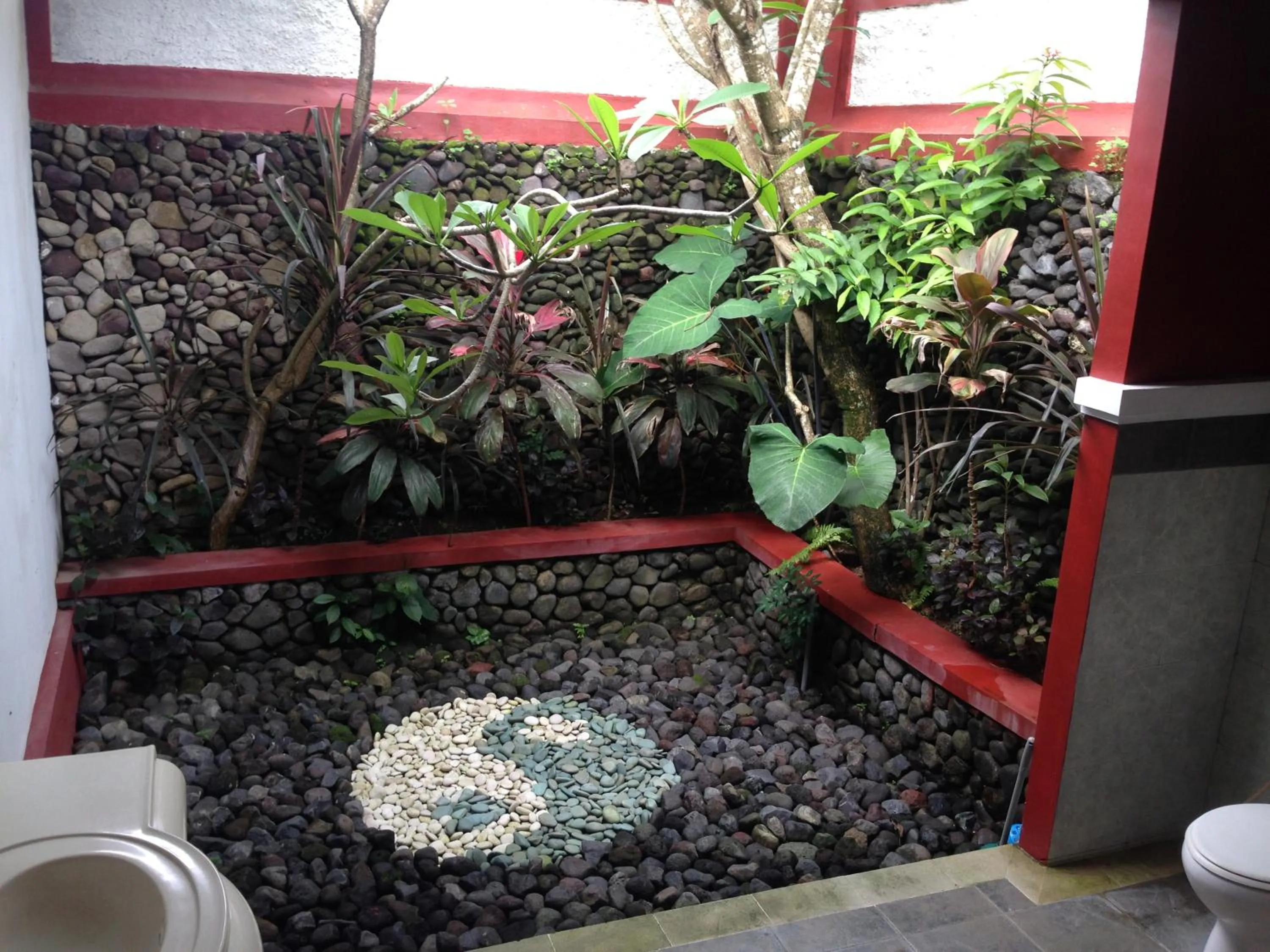 Bathroom in Villa Shantitara Bungalows
