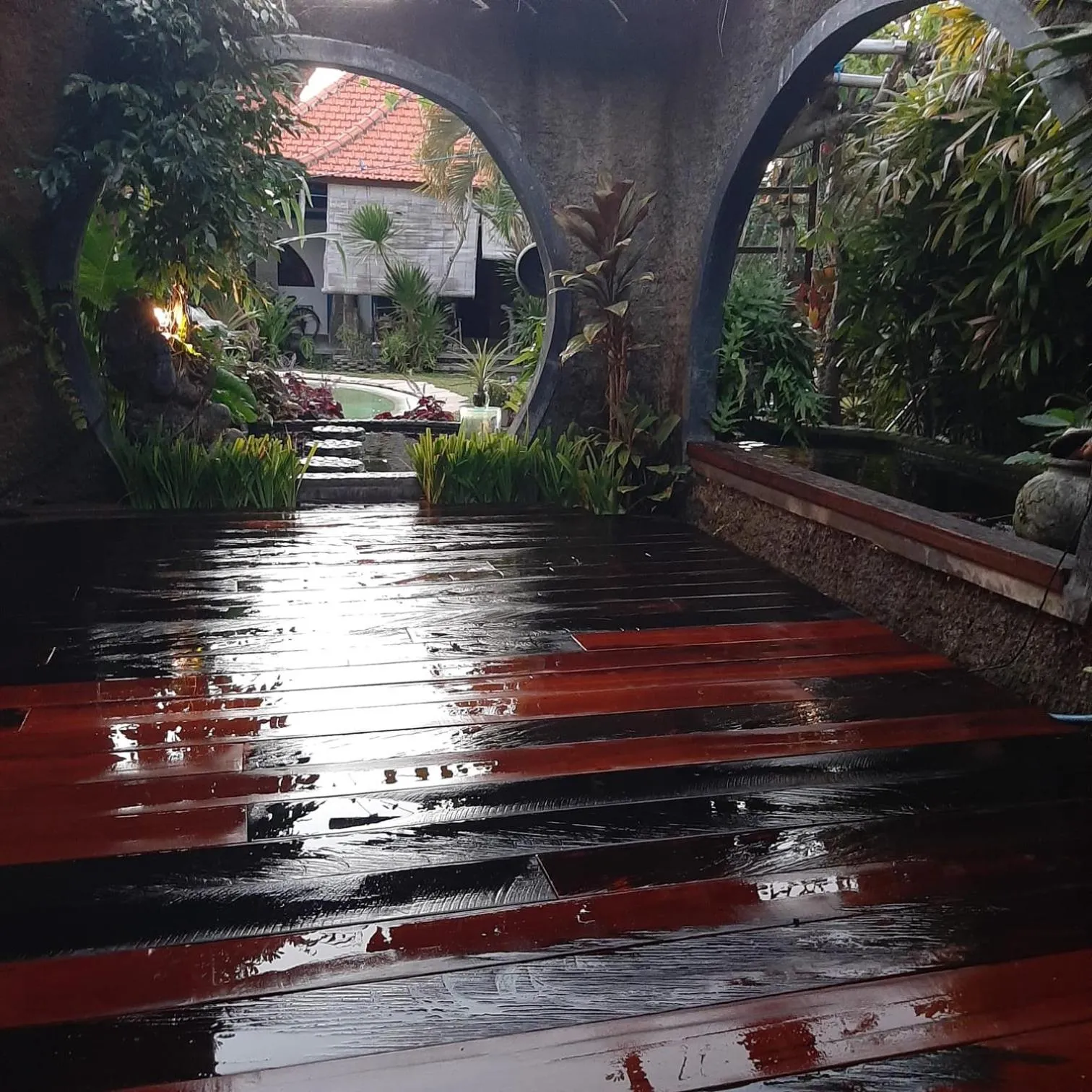 Restaurant/places to eat in Villa Shantitara Bungalows