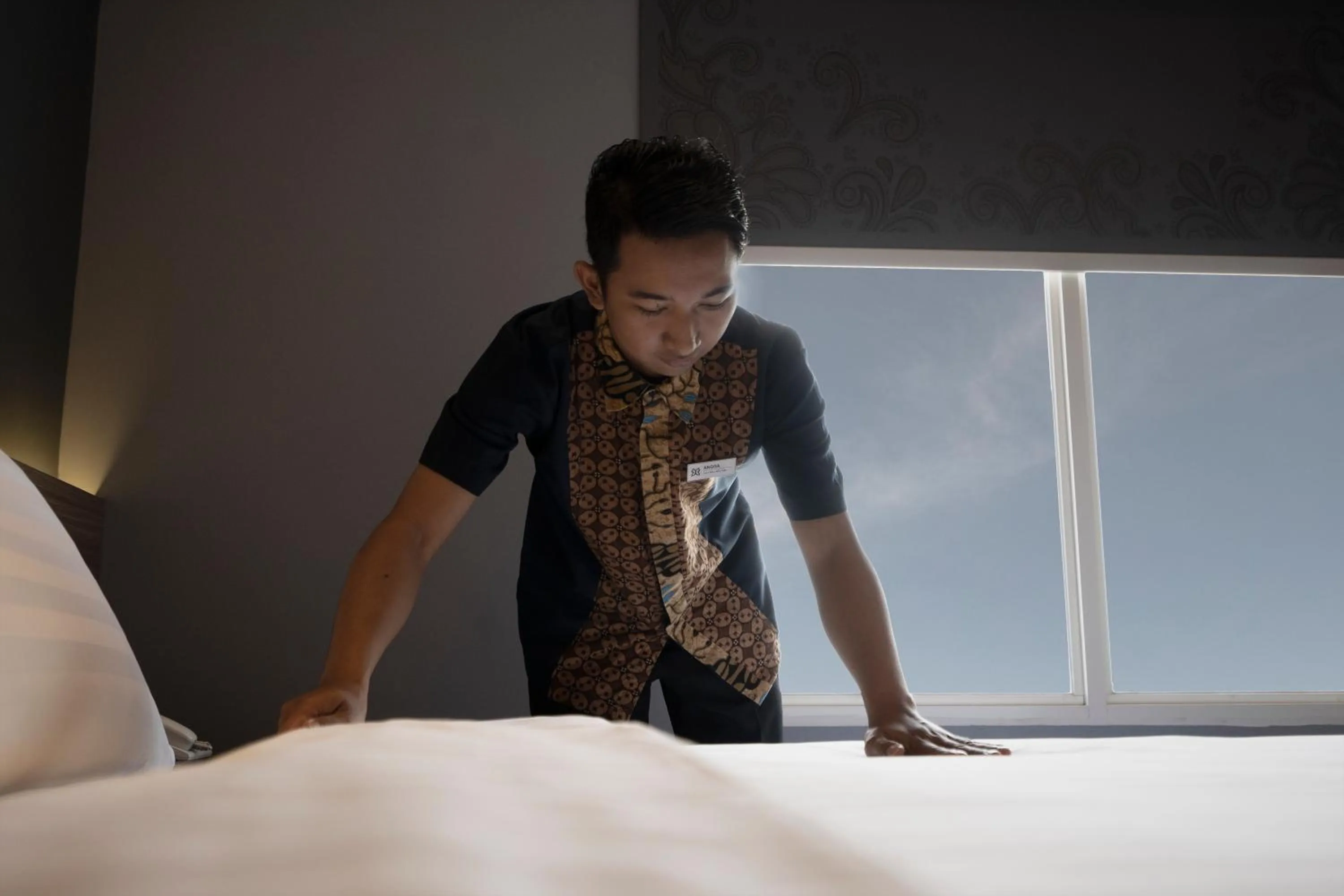 Staff, Bed in BATIQA Hotel Darmo - Surabaya