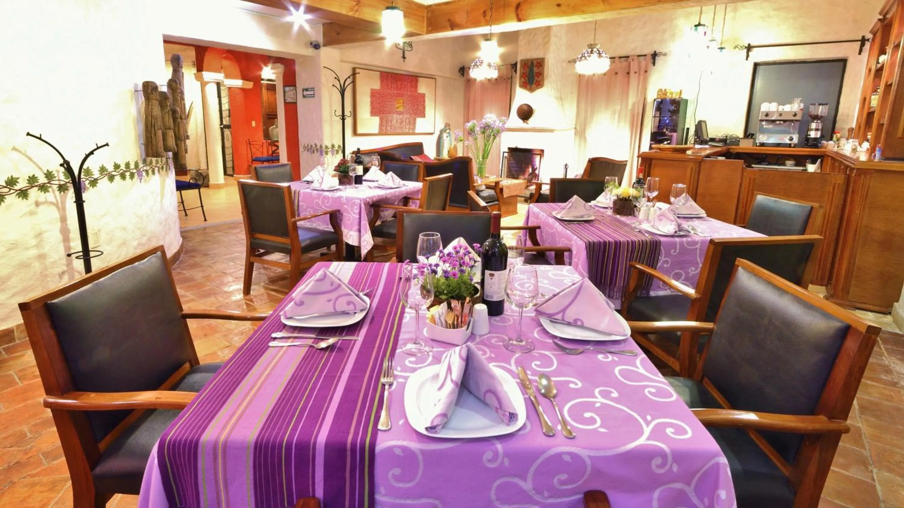 Restaurant/places to eat in Hotel Villas Casa Morada