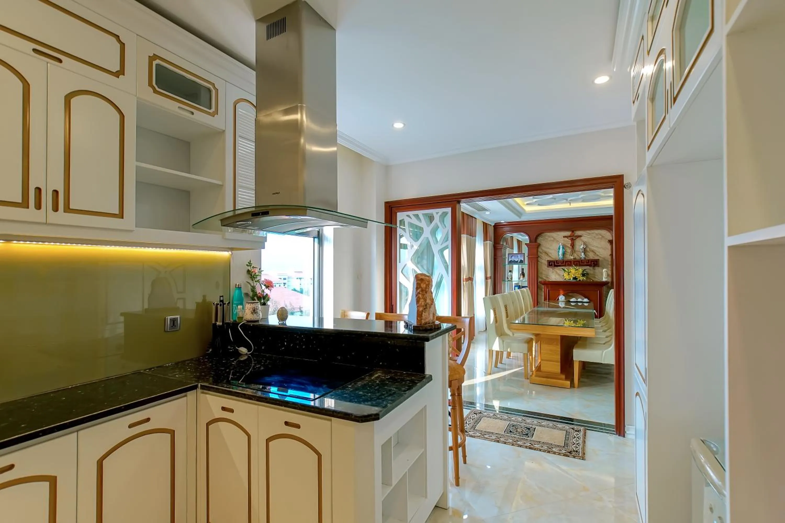 oven in Rung Huong Apartment