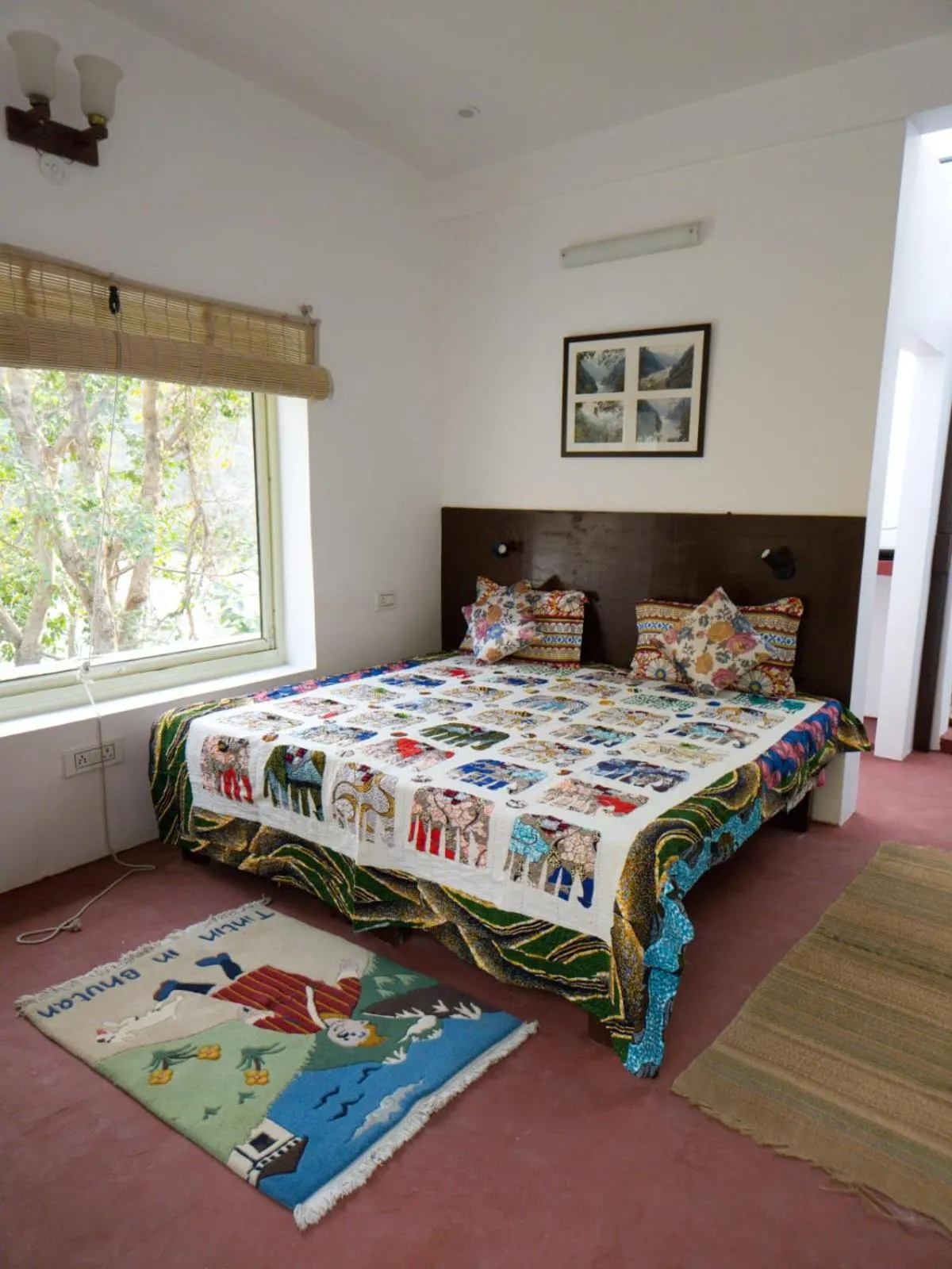 Bed in Samira's Birds & Butterflies Park-Spashram Ganga Beach Retreat