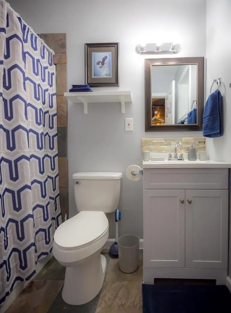 Bathroom in talkeetna villas and tours
