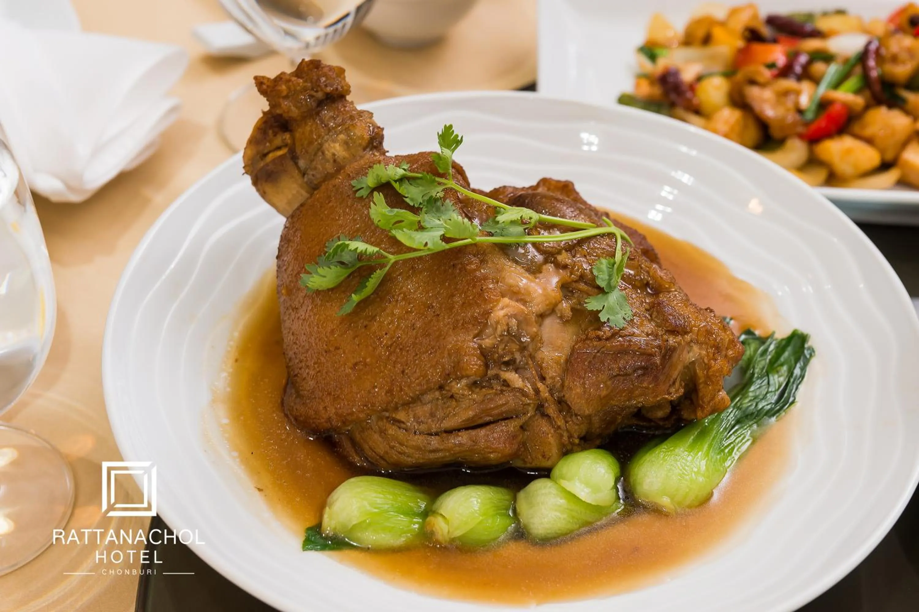 Food in Rattanachol Hotel