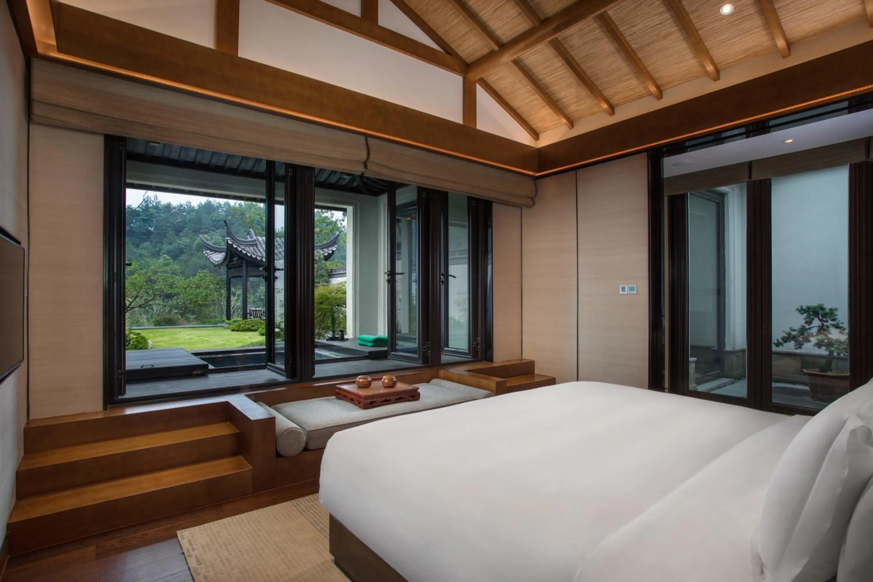 Garden view, Bed in Banyan Tree Anji