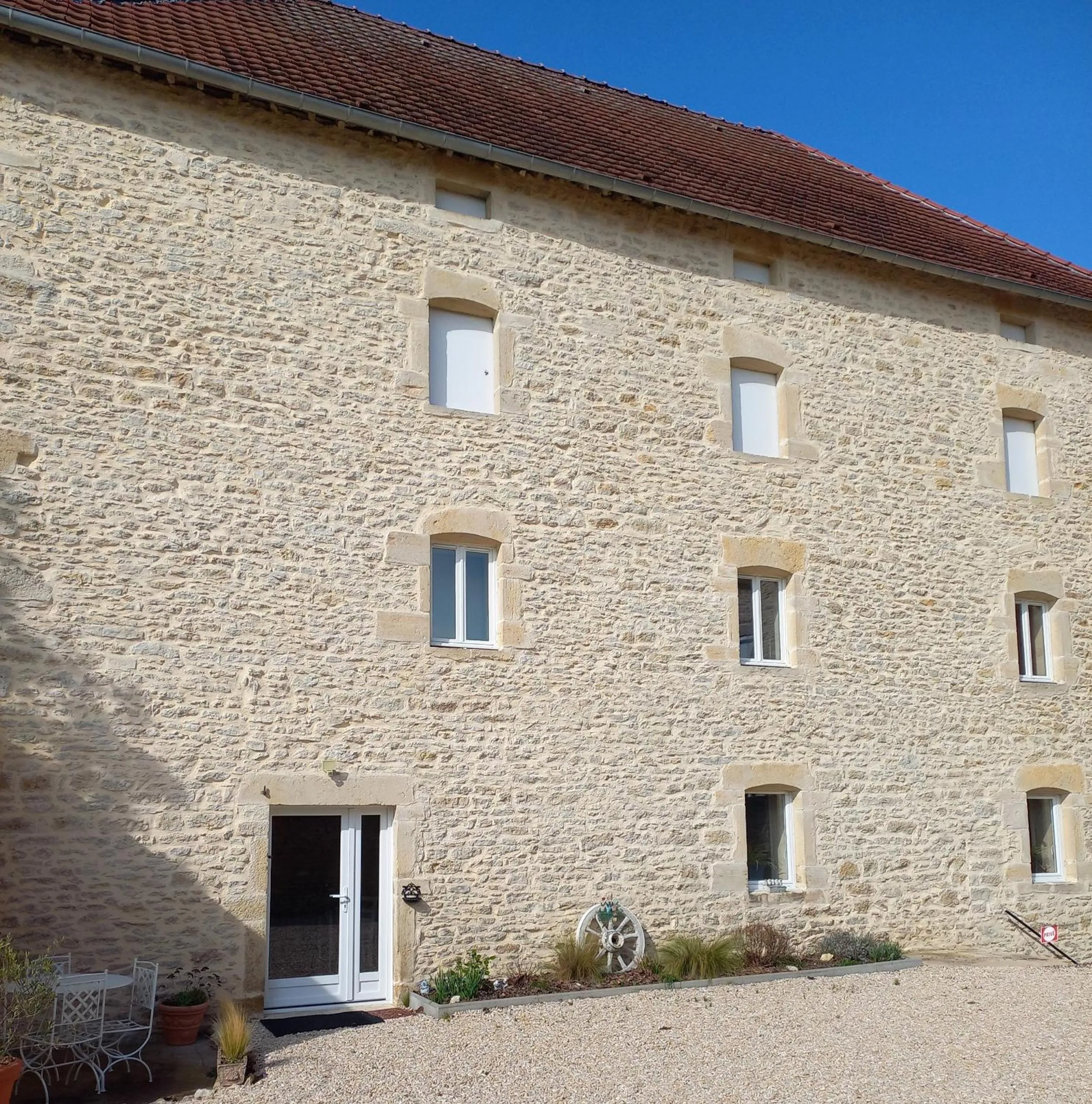 Property building in Chambres d'Hôtes Le Moulin à Epices