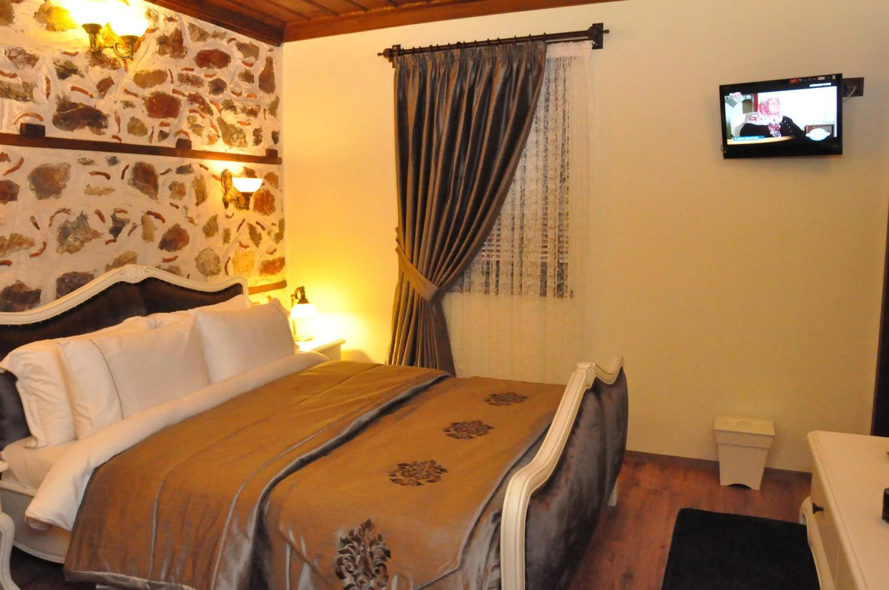 Photo of the whole room, Bed in Harmony Butik Otel