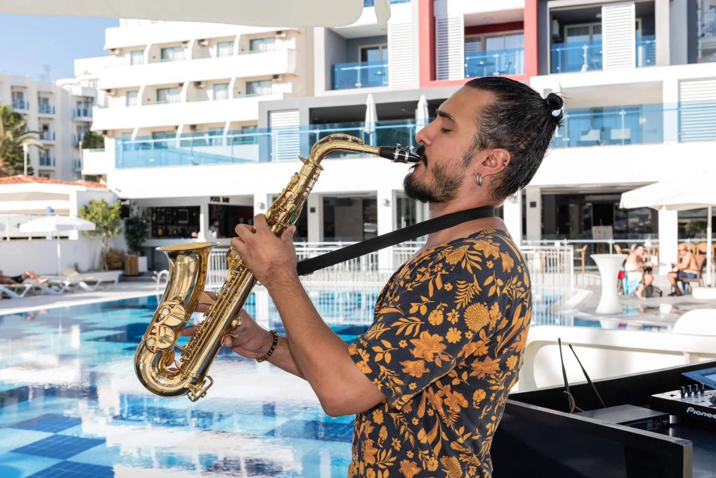 Entertainment in White City Beach Adult Only