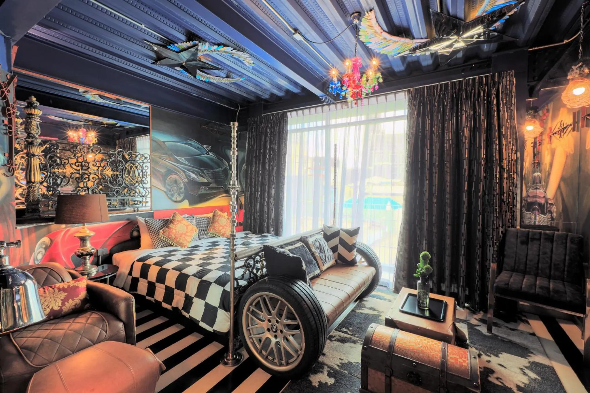 Bed in MeStyle Garage Hotel