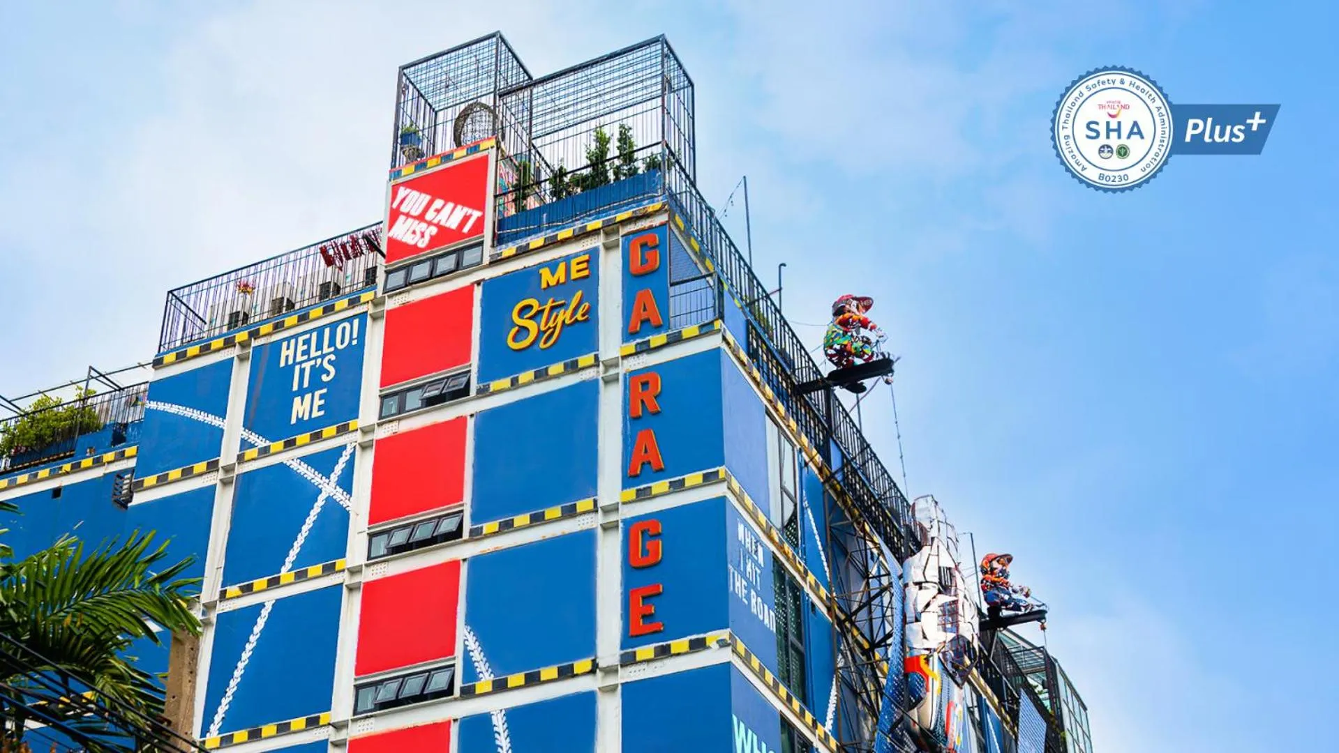 Property building in MeStyle Garage Hotel