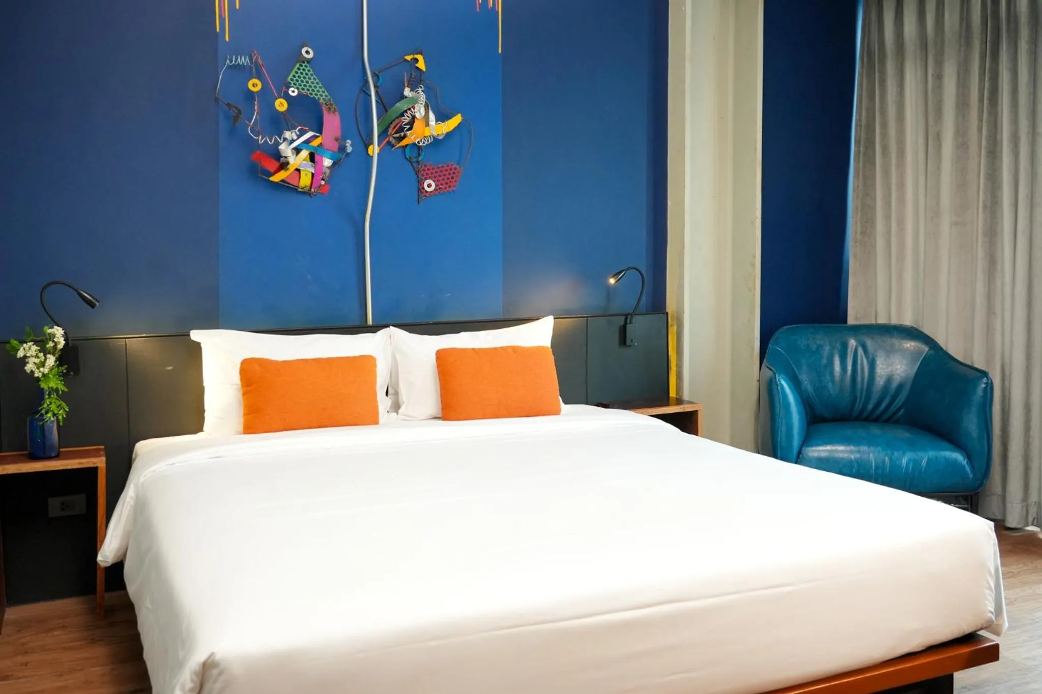 Bed in MeStyle Garage Hotel