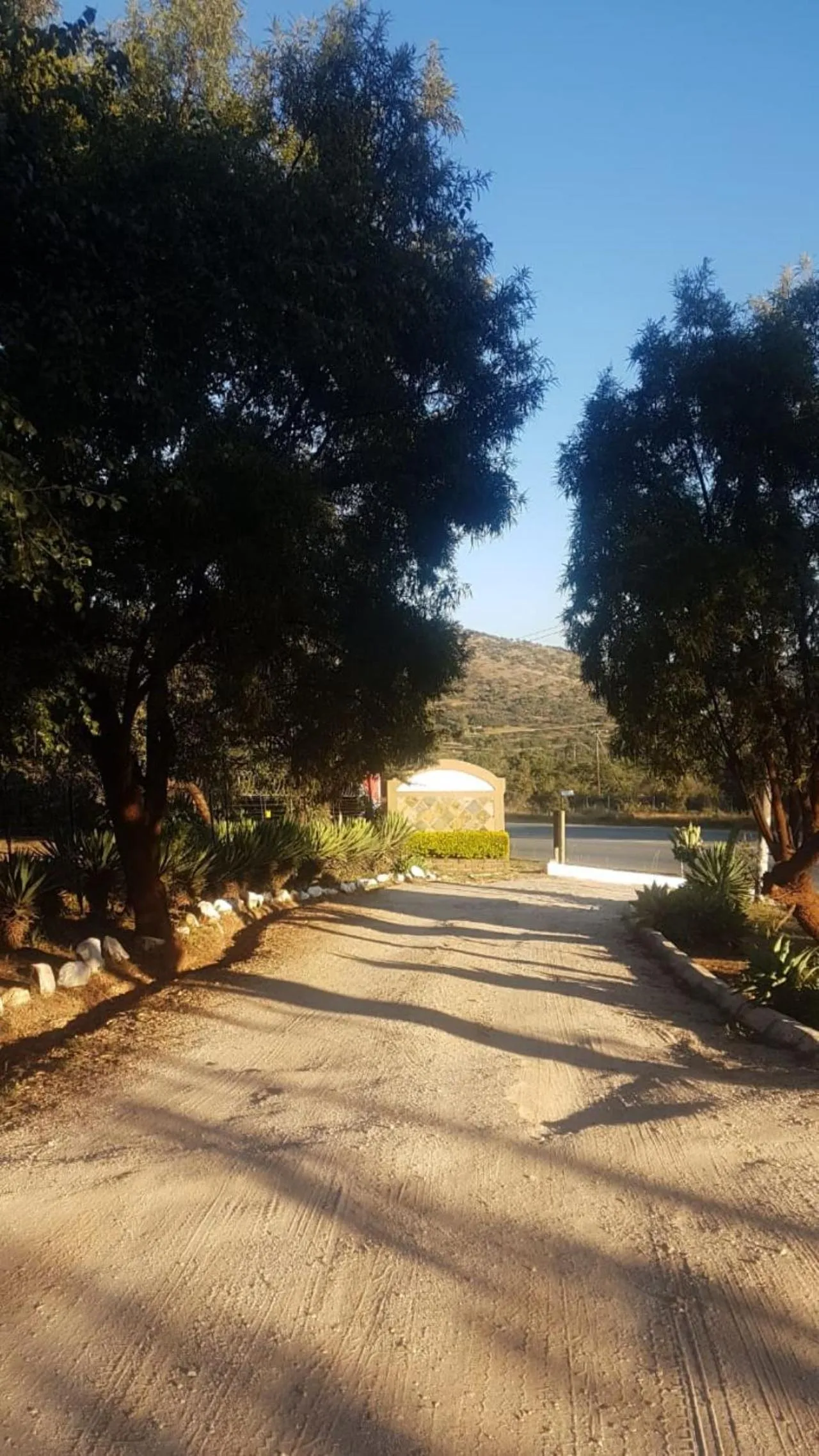 Facade/entrance in N4 Guest Lodge