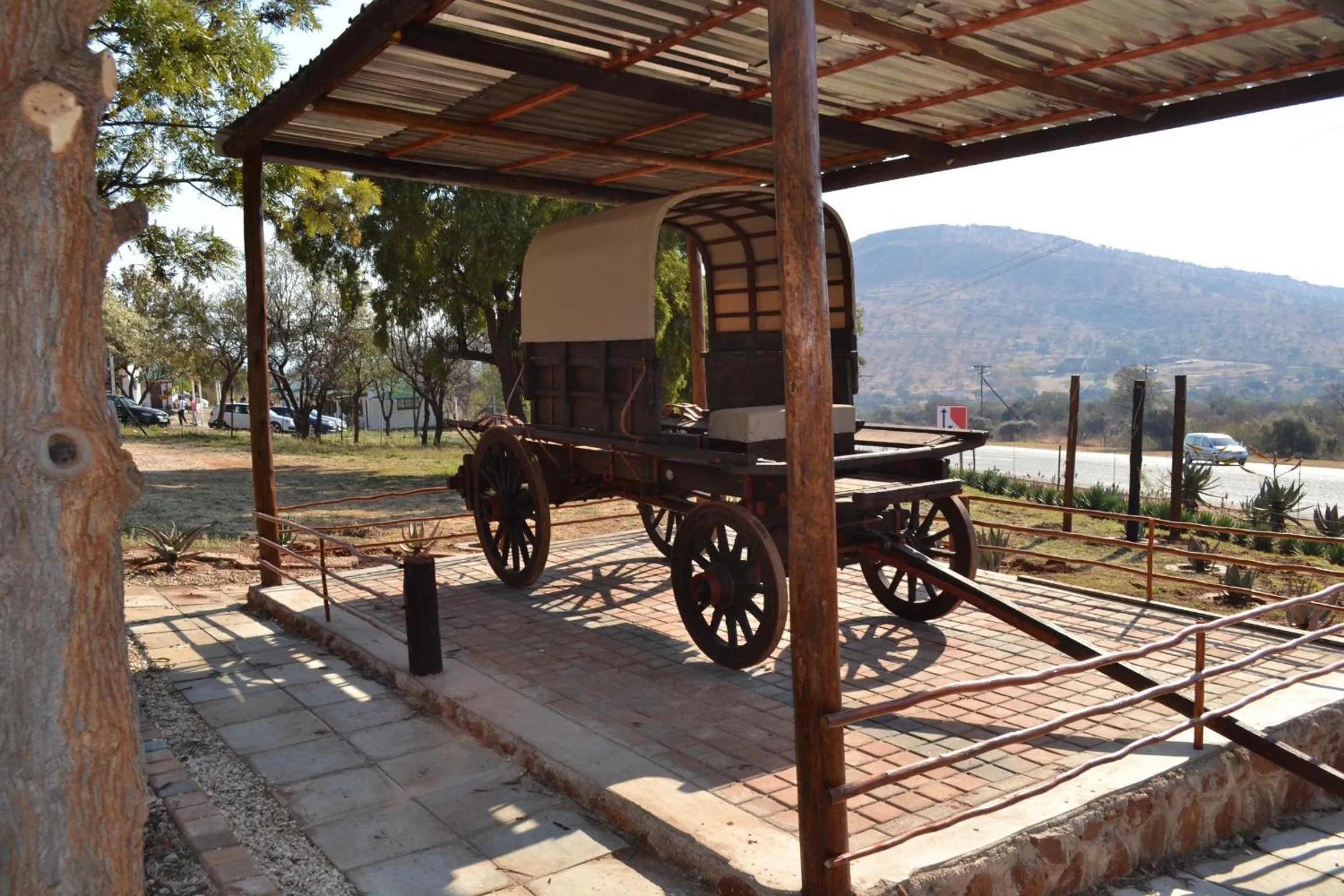 Facade/entrance in N4 Guest Lodge