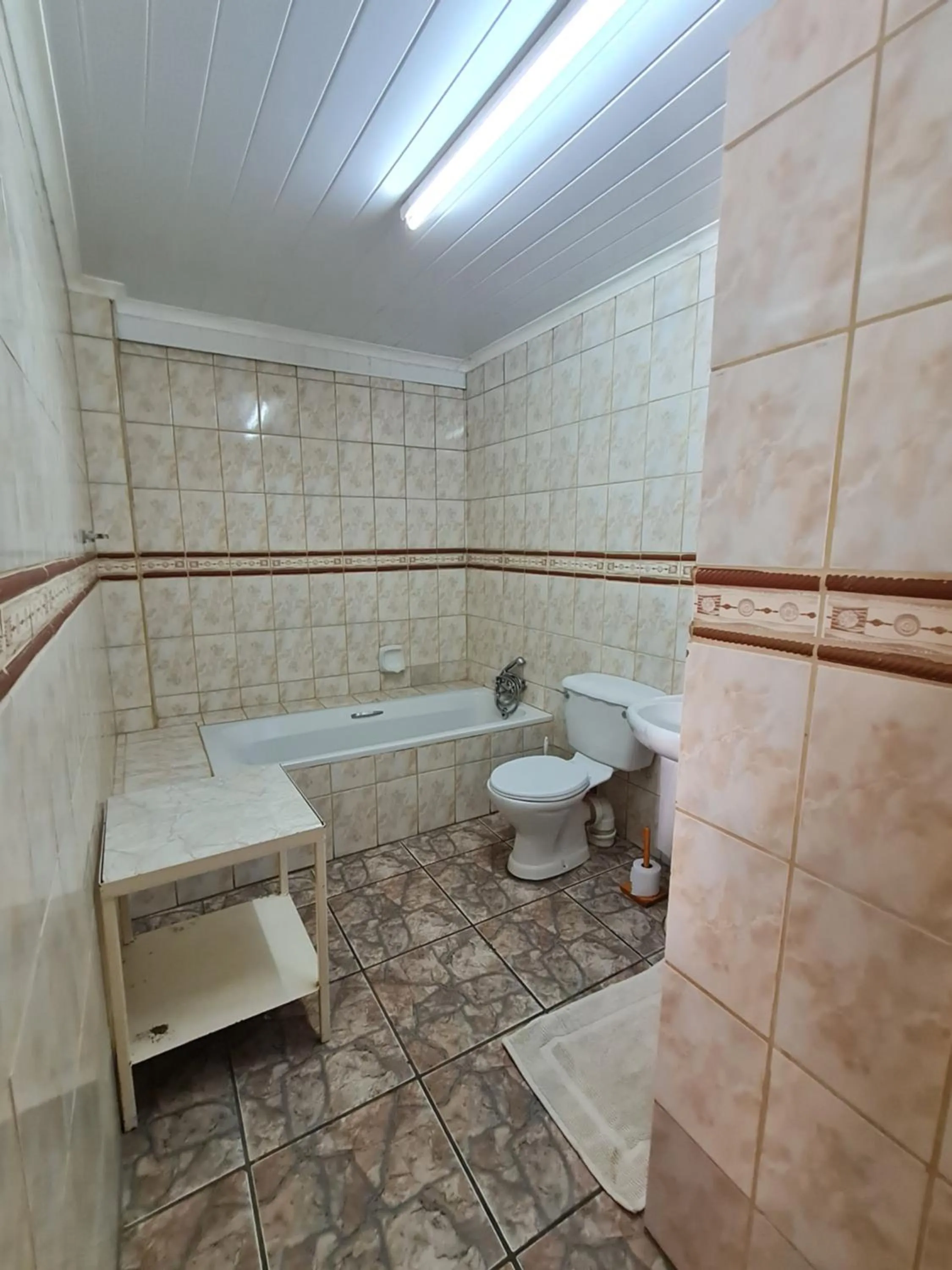 Bathroom in N4 Guest Lodge